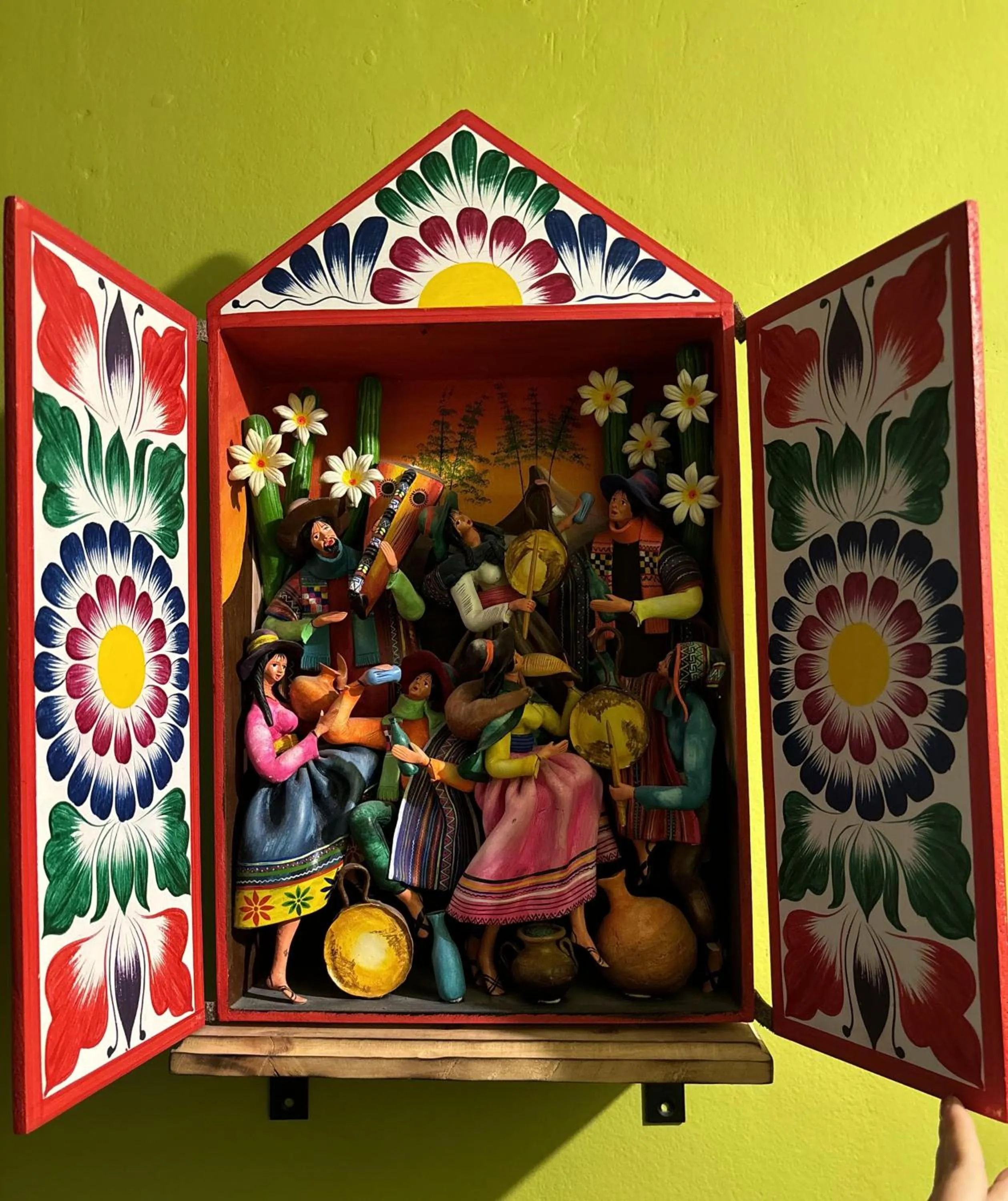 Property building in Casa Saphi