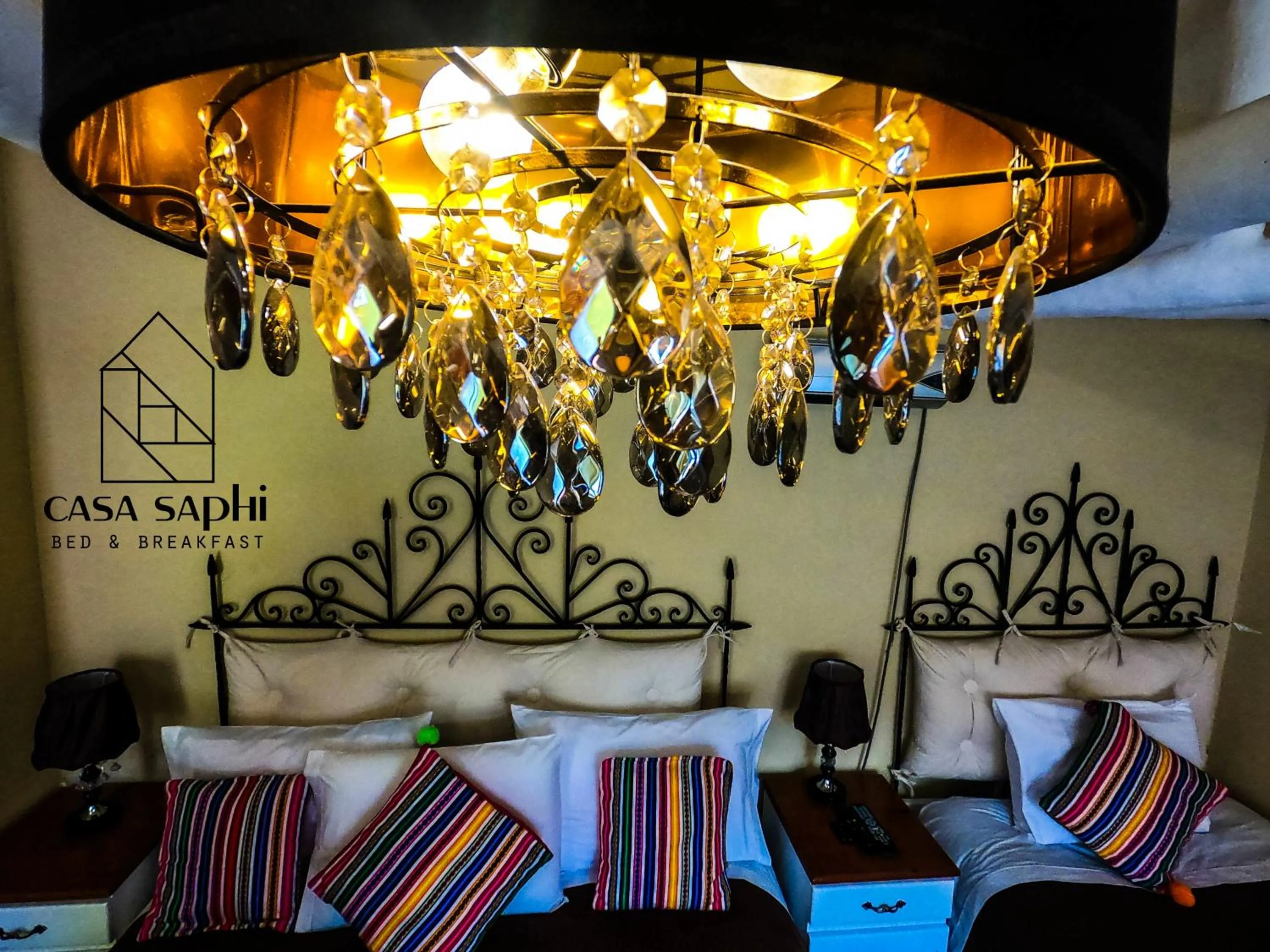 Photo of the whole room in Casa Saphi