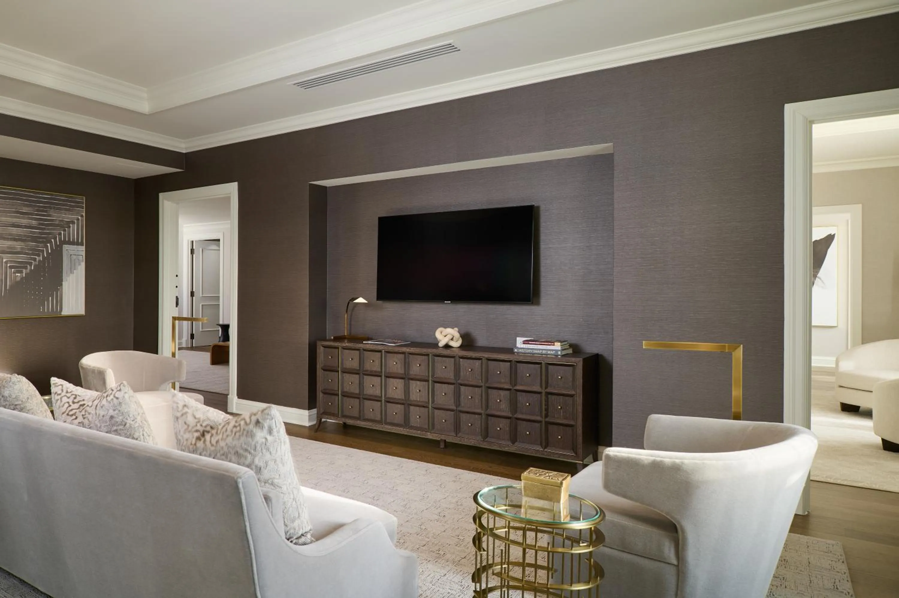 Communal lounge/ TV room in Salamander Washington DC