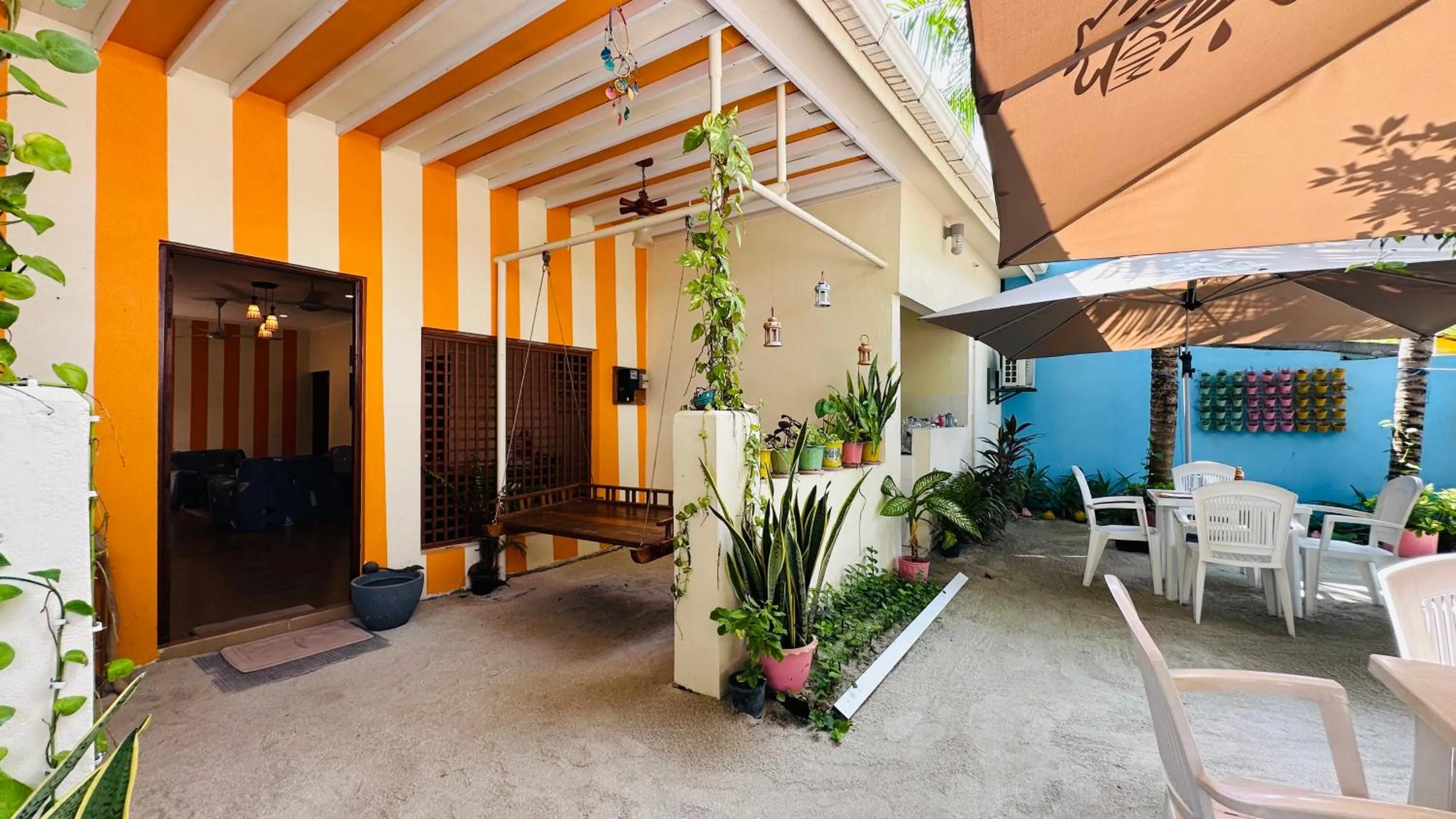 Garden in Midsummer Thulusdhoo