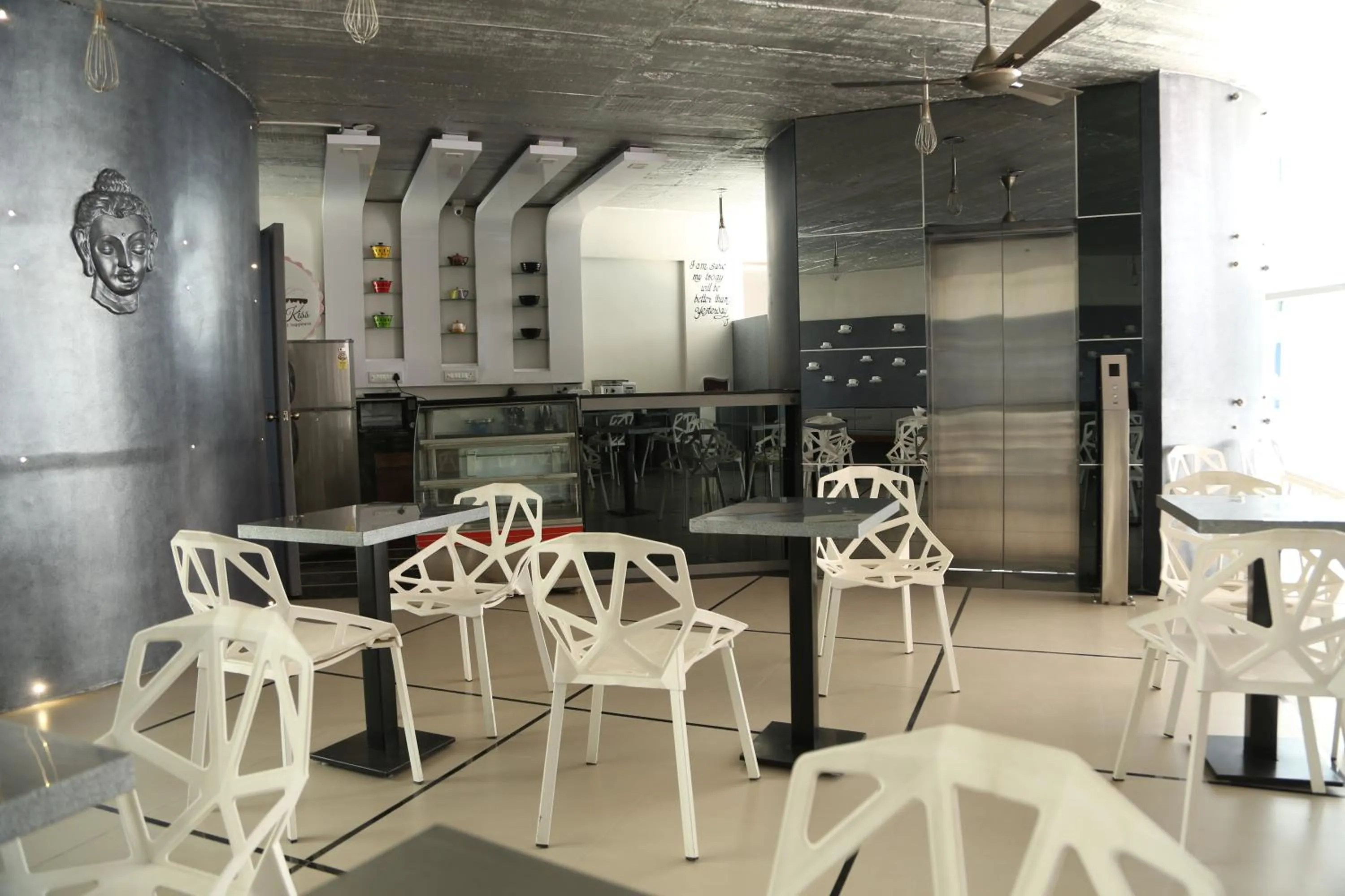 Restaurant/places to eat in Days Inn & Suites by Wyndham Bengaluru Whitefield