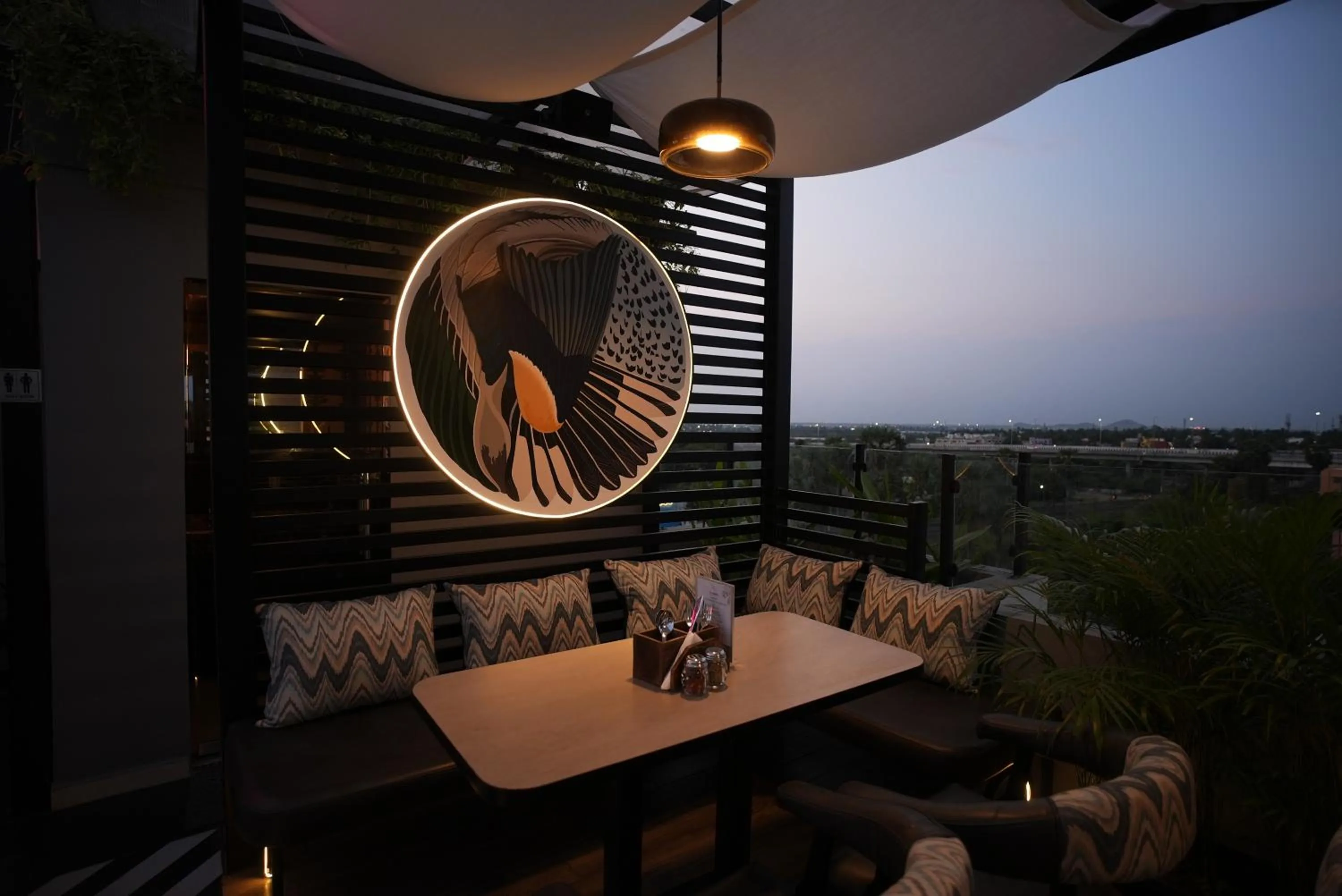 Restaurant/places to eat in Hotel SRR Grand