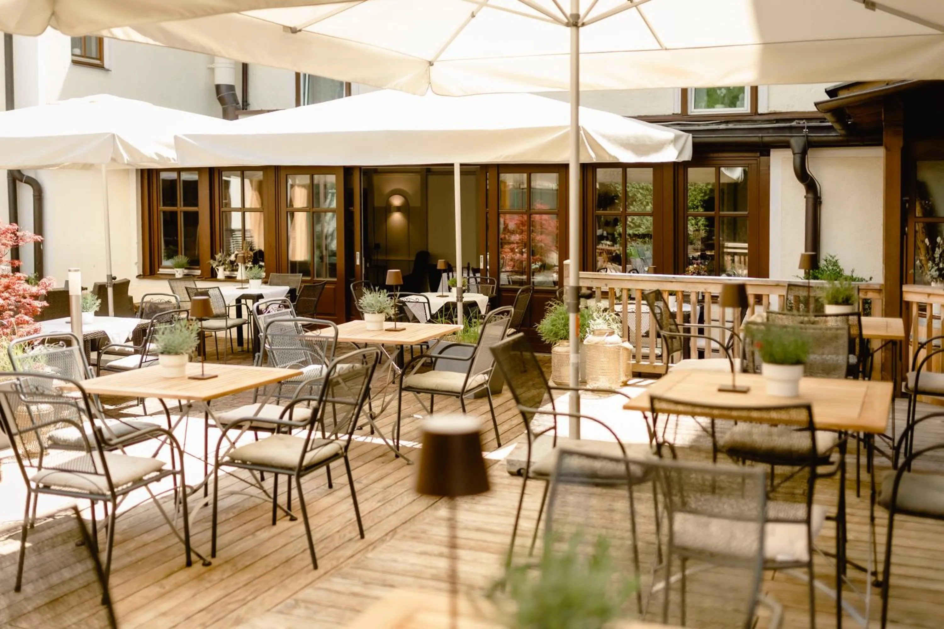 Patio in Boutiquehotel Hubertushof