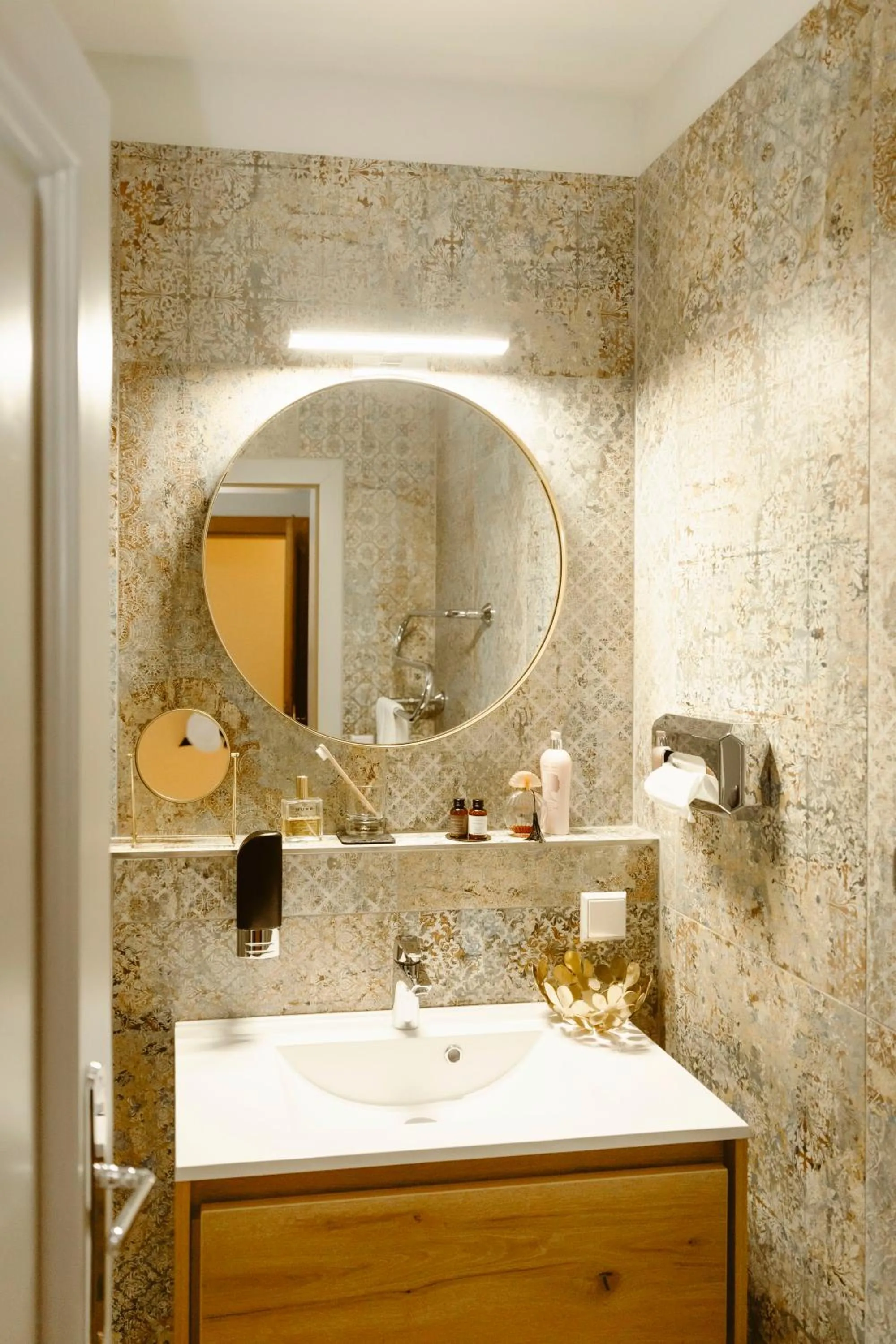 Shower in Boutiquehotel Hubertushof