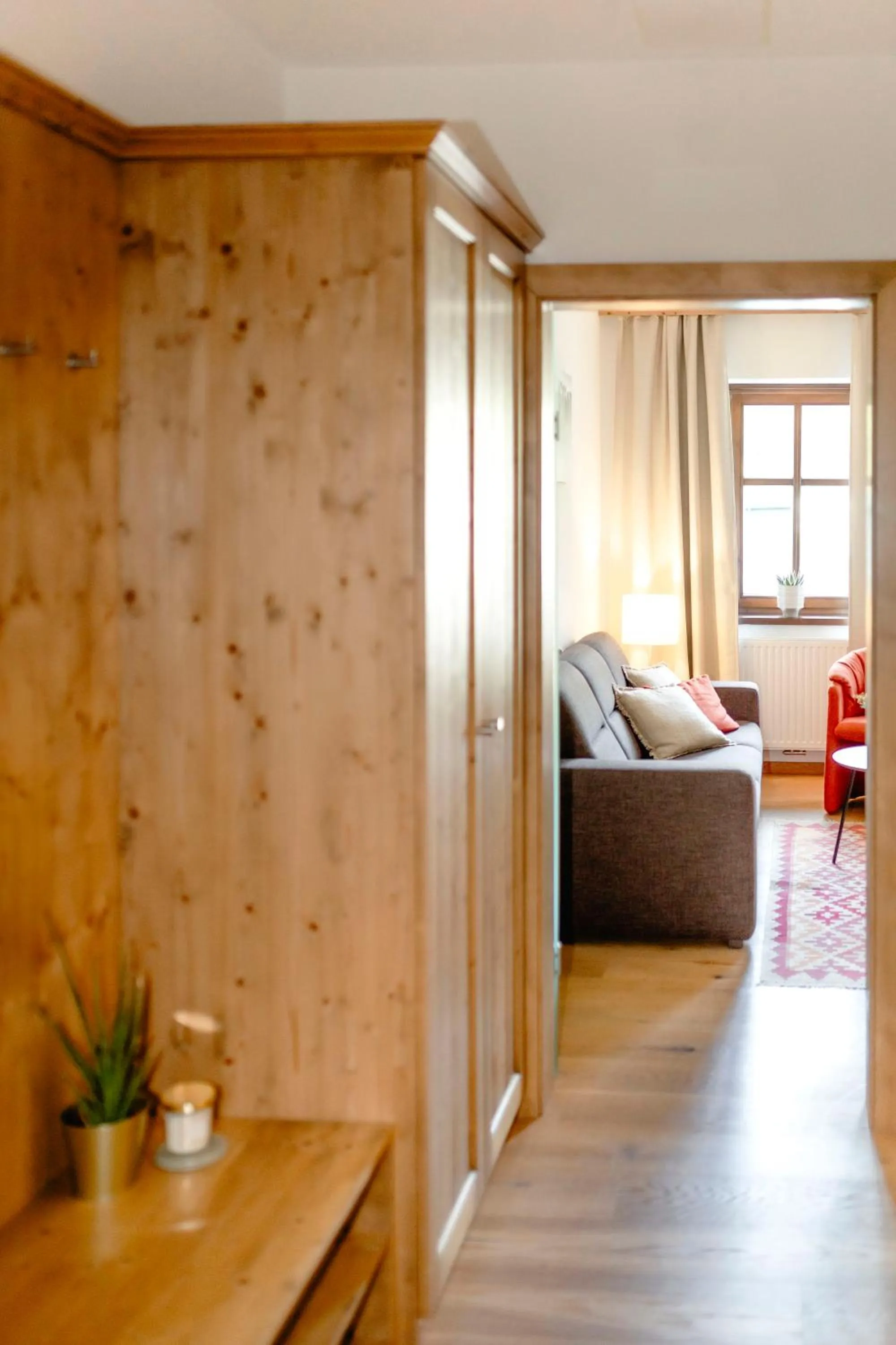 Seating area, Bed in Boutiquehotel Hubertushof