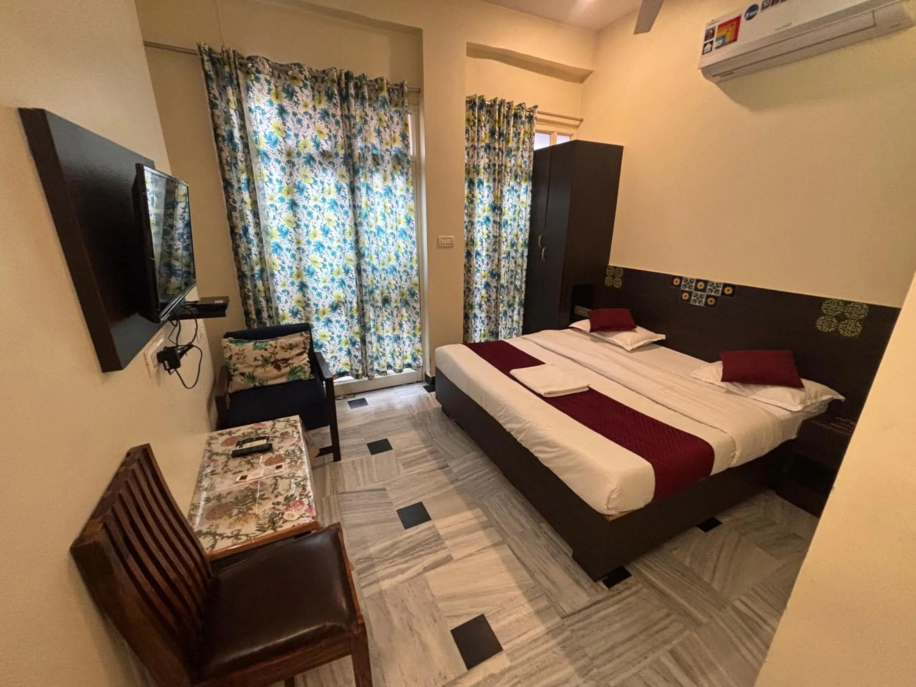 Bedroom, Bed in Hotel City Home - A Heritage Hotel