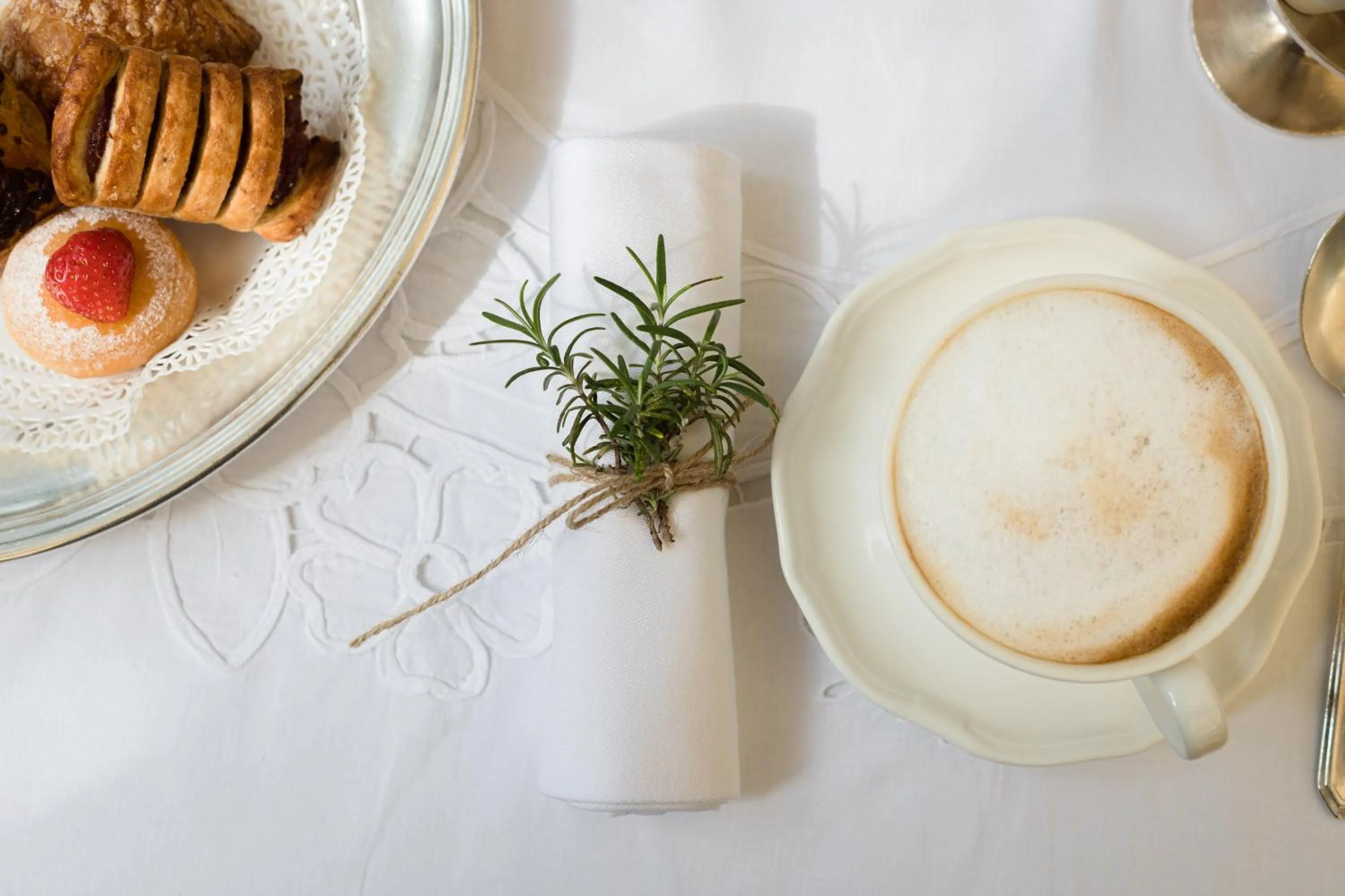 Food and drinks in Hotel Serenella