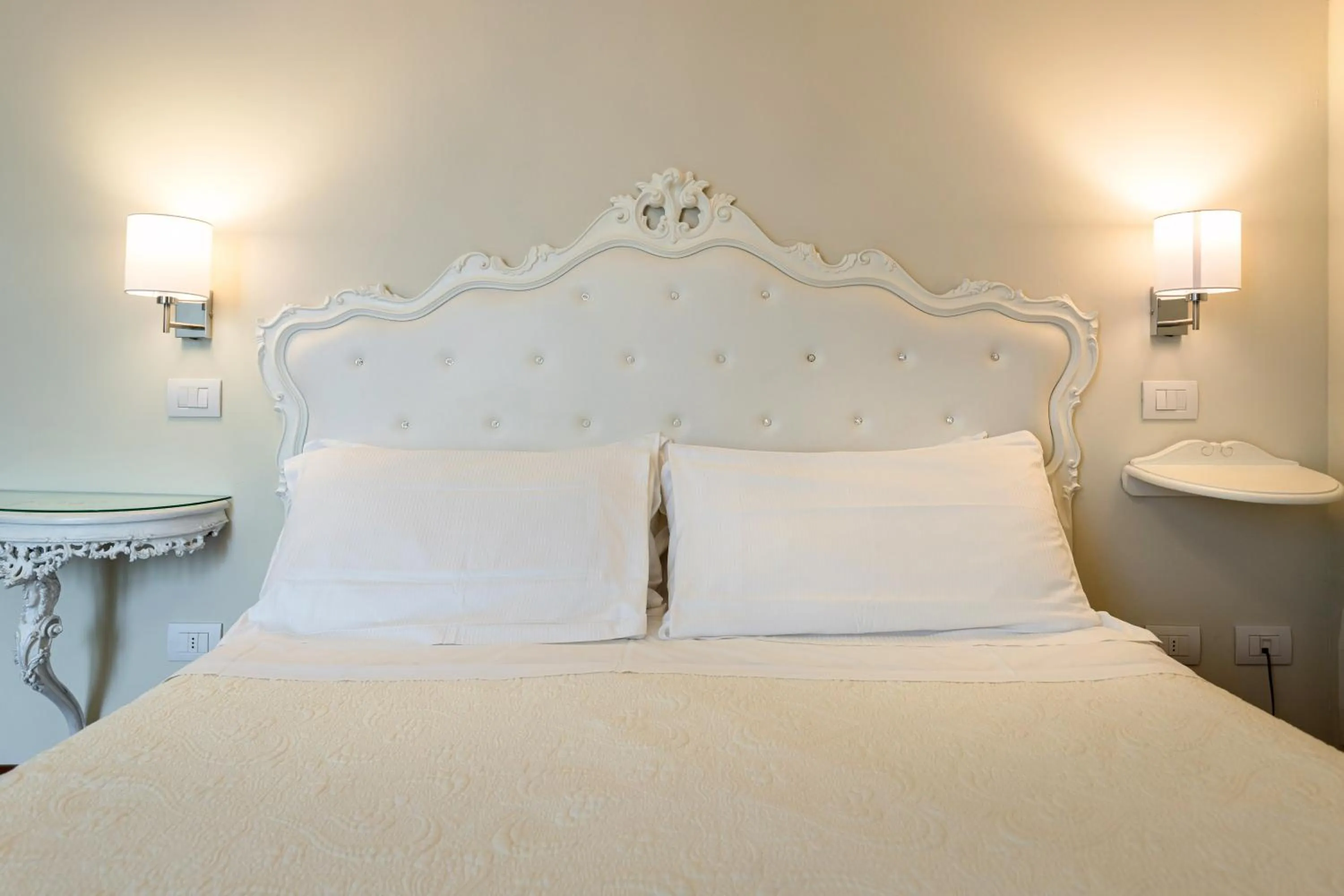 Bed in Hotel Serenella