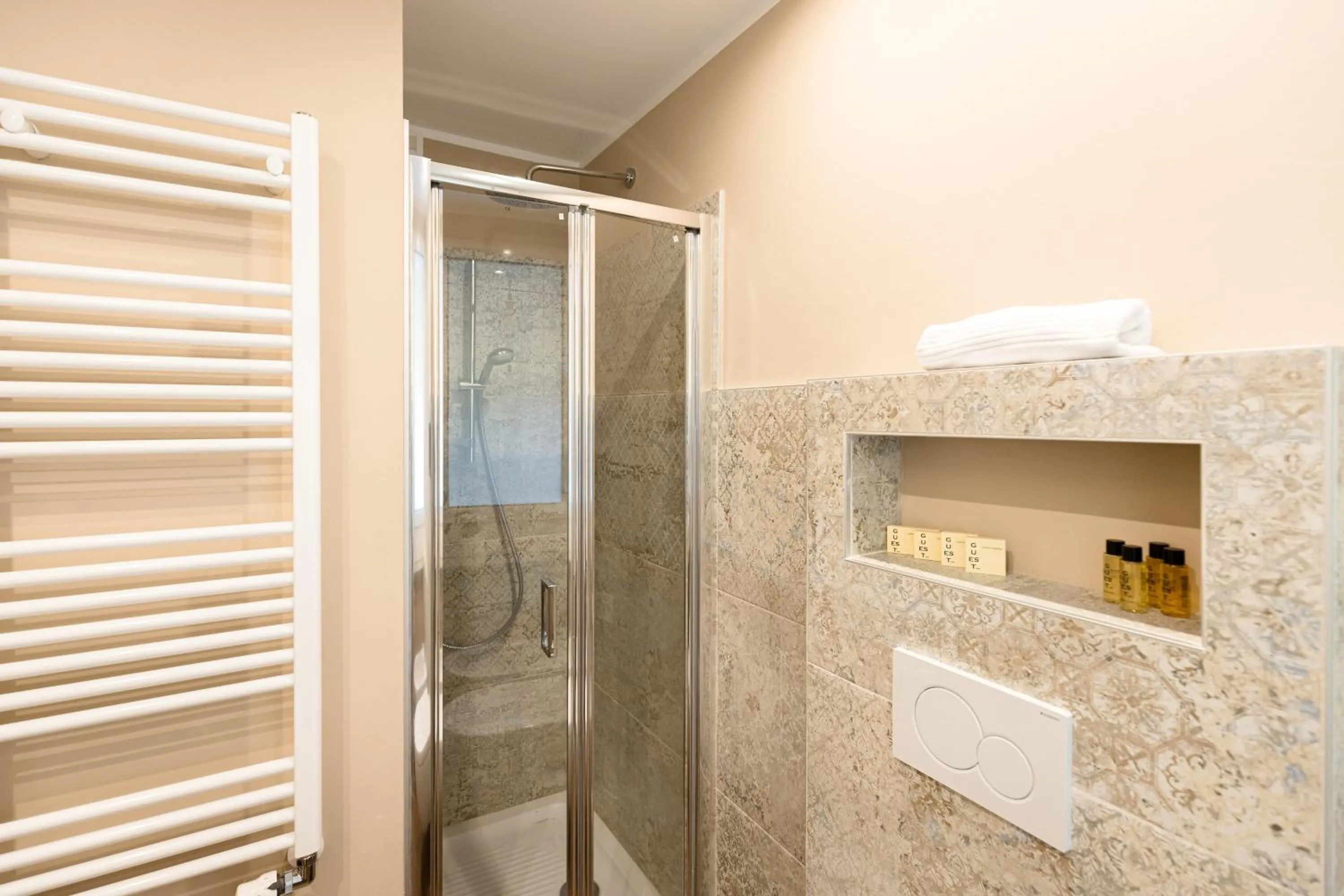 Bathroom in Hotel Serenella