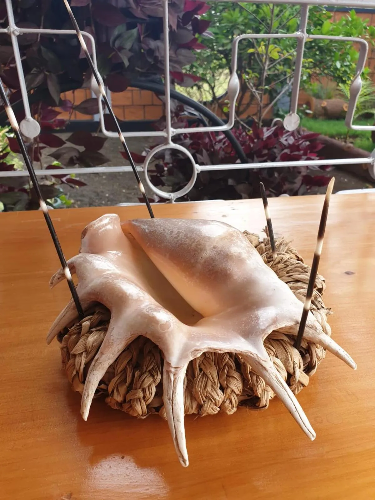 Decorative detail in Le Parlour