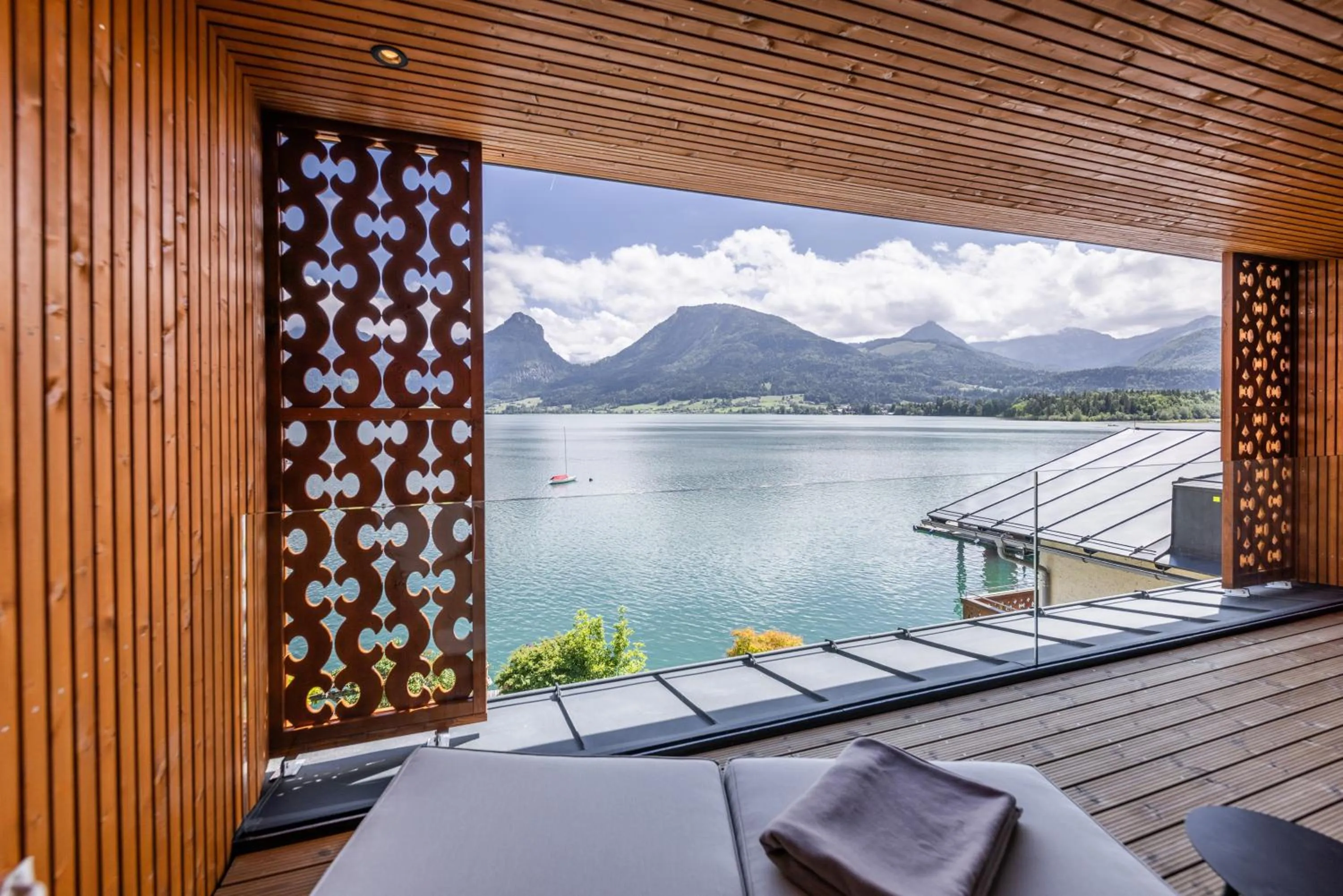 Lake view in Hotel Seevilla Wolfgangsee