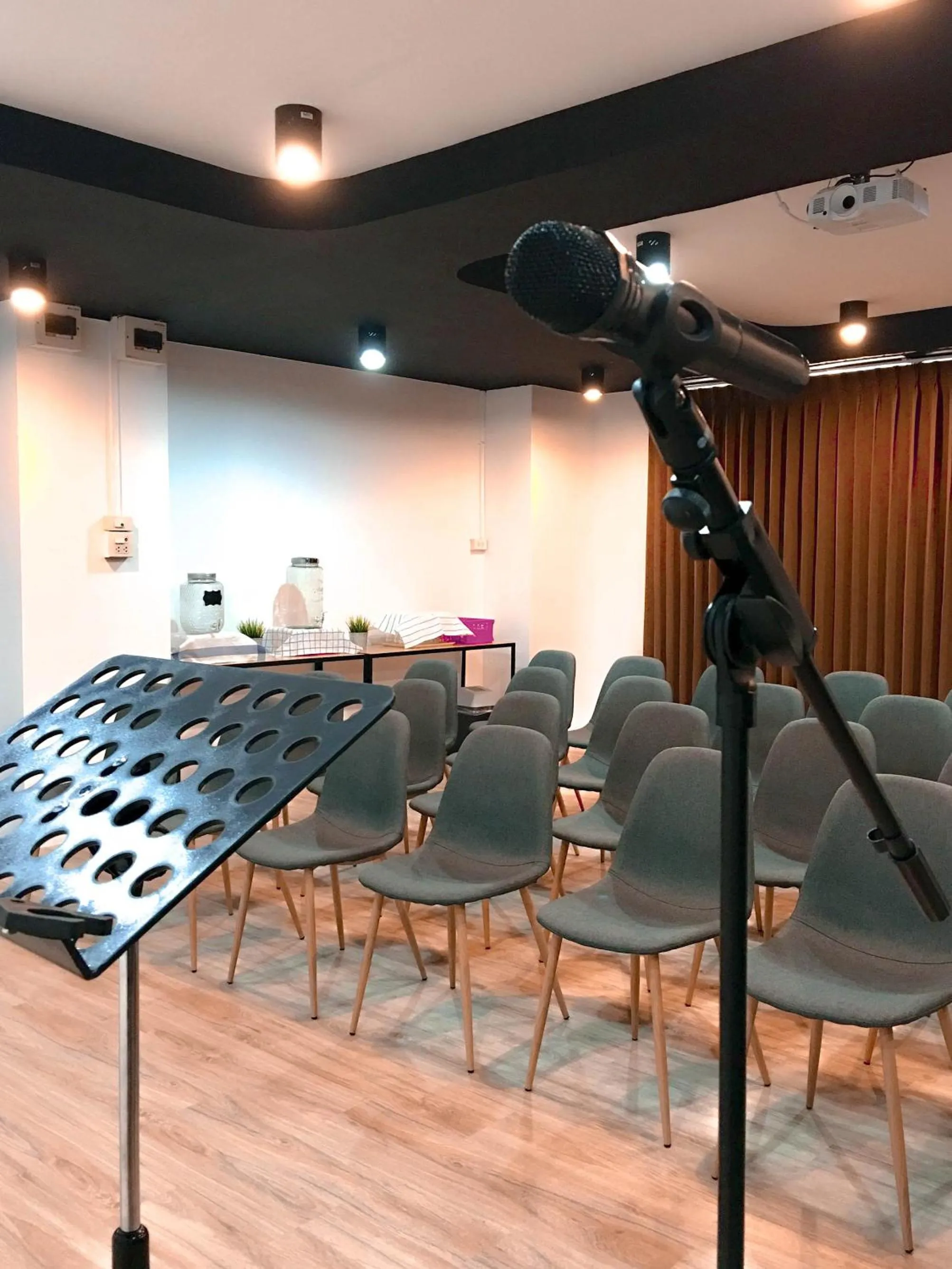 Property building in Ingnaam Hotel