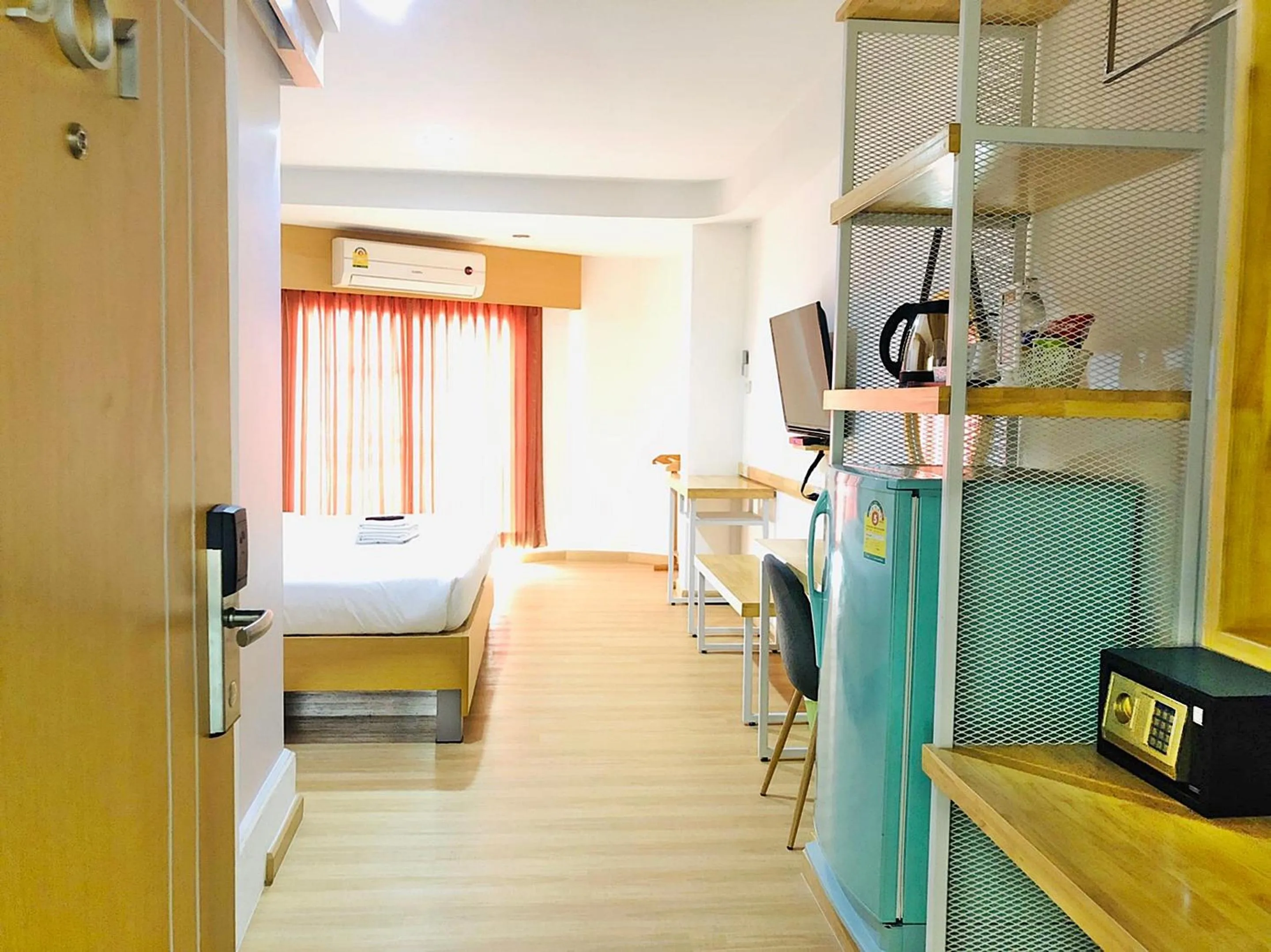 Bedroom, Bed in Ingnaam Hotel