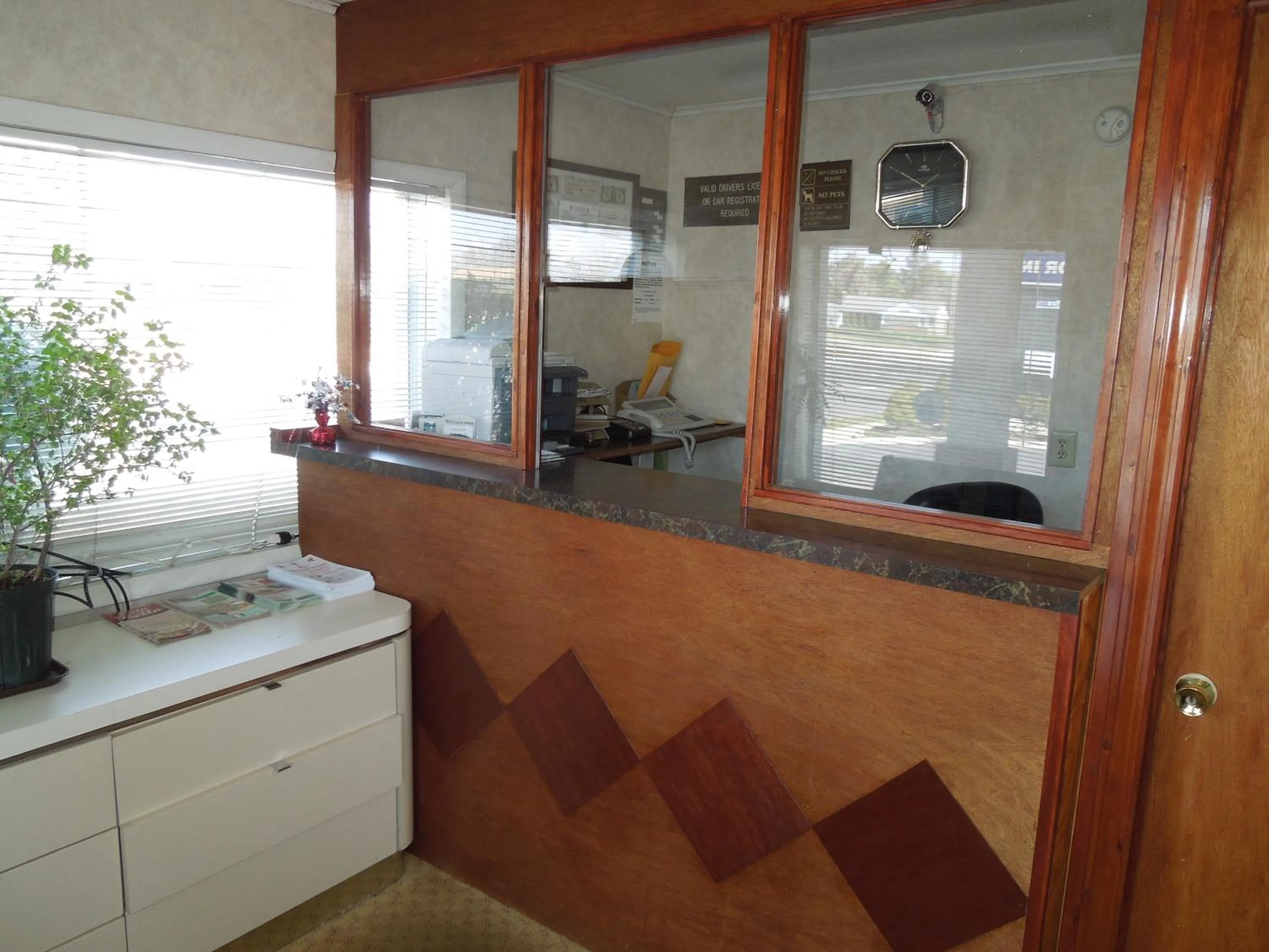 Lobby or reception in Starlite Motor Inn