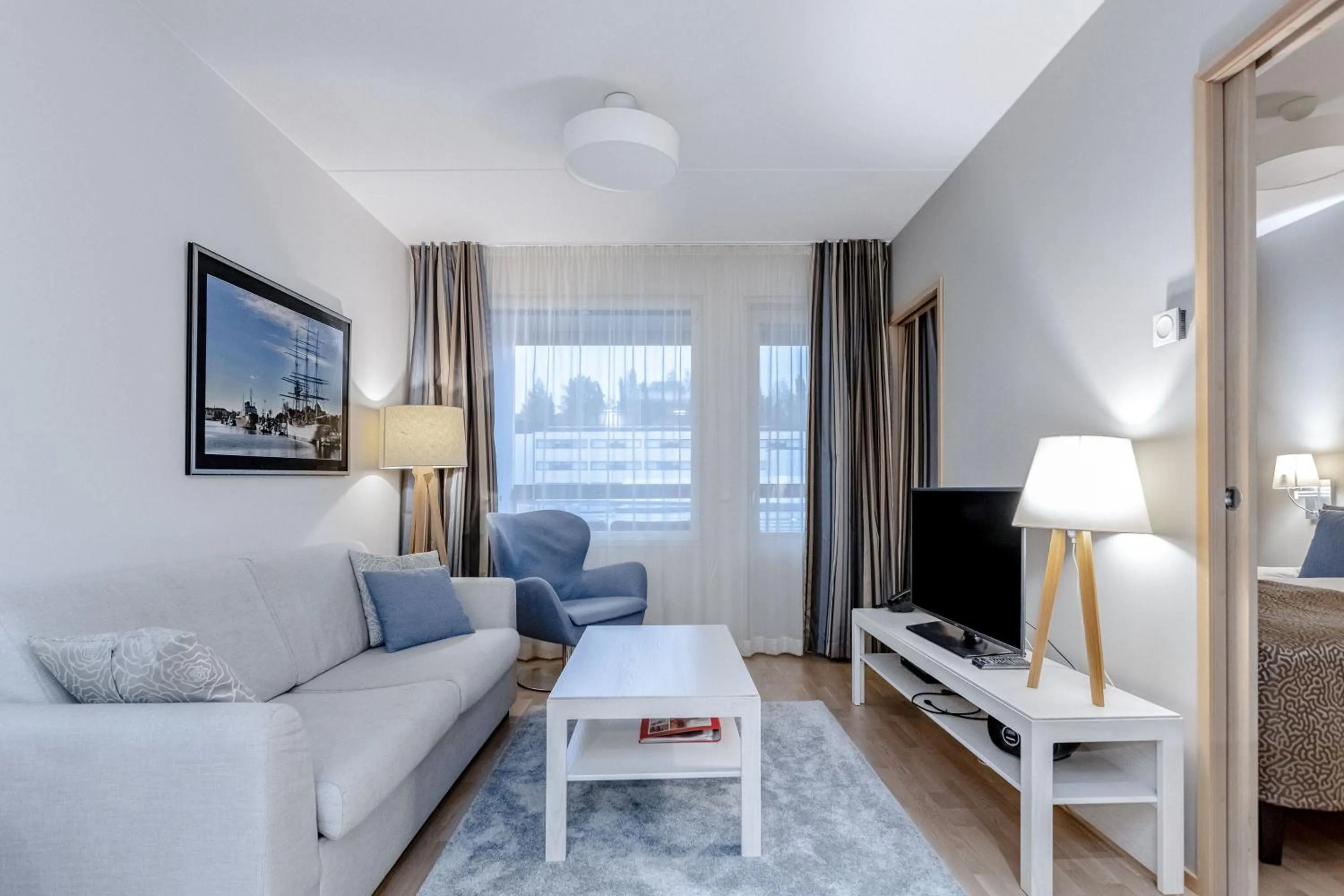 TV and multimedia in Holiday Club Turun Caribia Superior Apartments