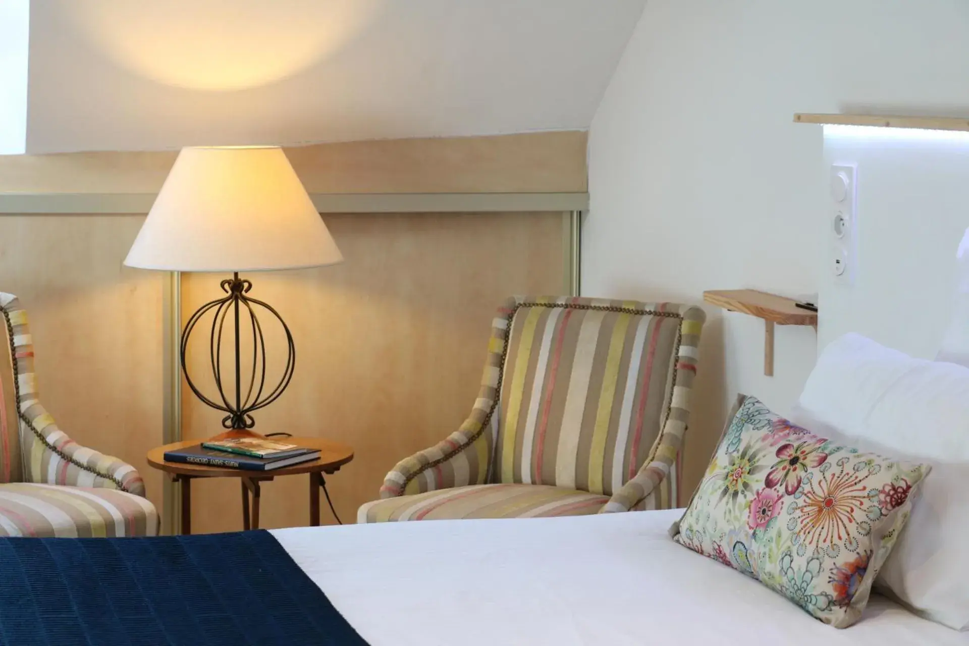 King Room in Au Coeur de Nuits King Room in Au Coeur de Nuits