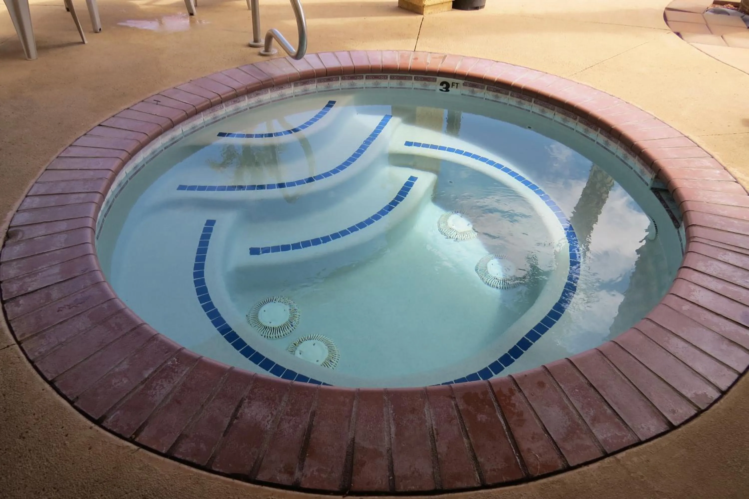 Hot Tub in America's Best Inn & Suites Saint George
