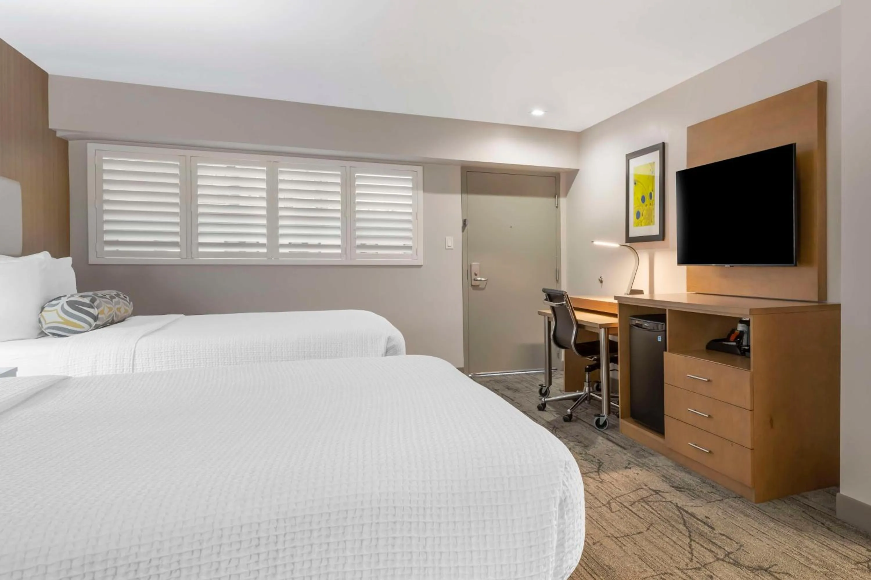 Bedroom, Bed in Best Western Red Coach Inn