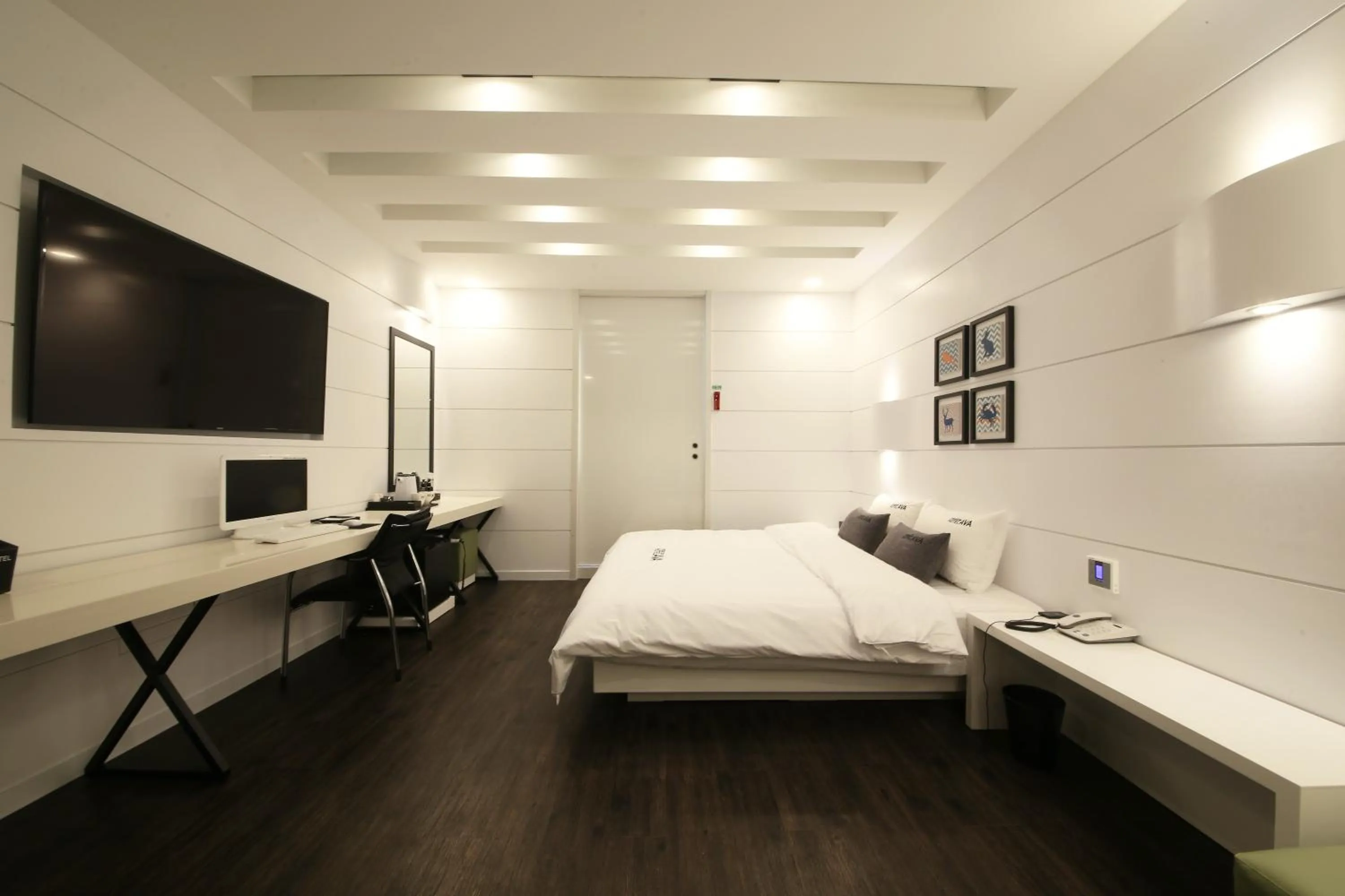 Bed in Premium Ava Hotel