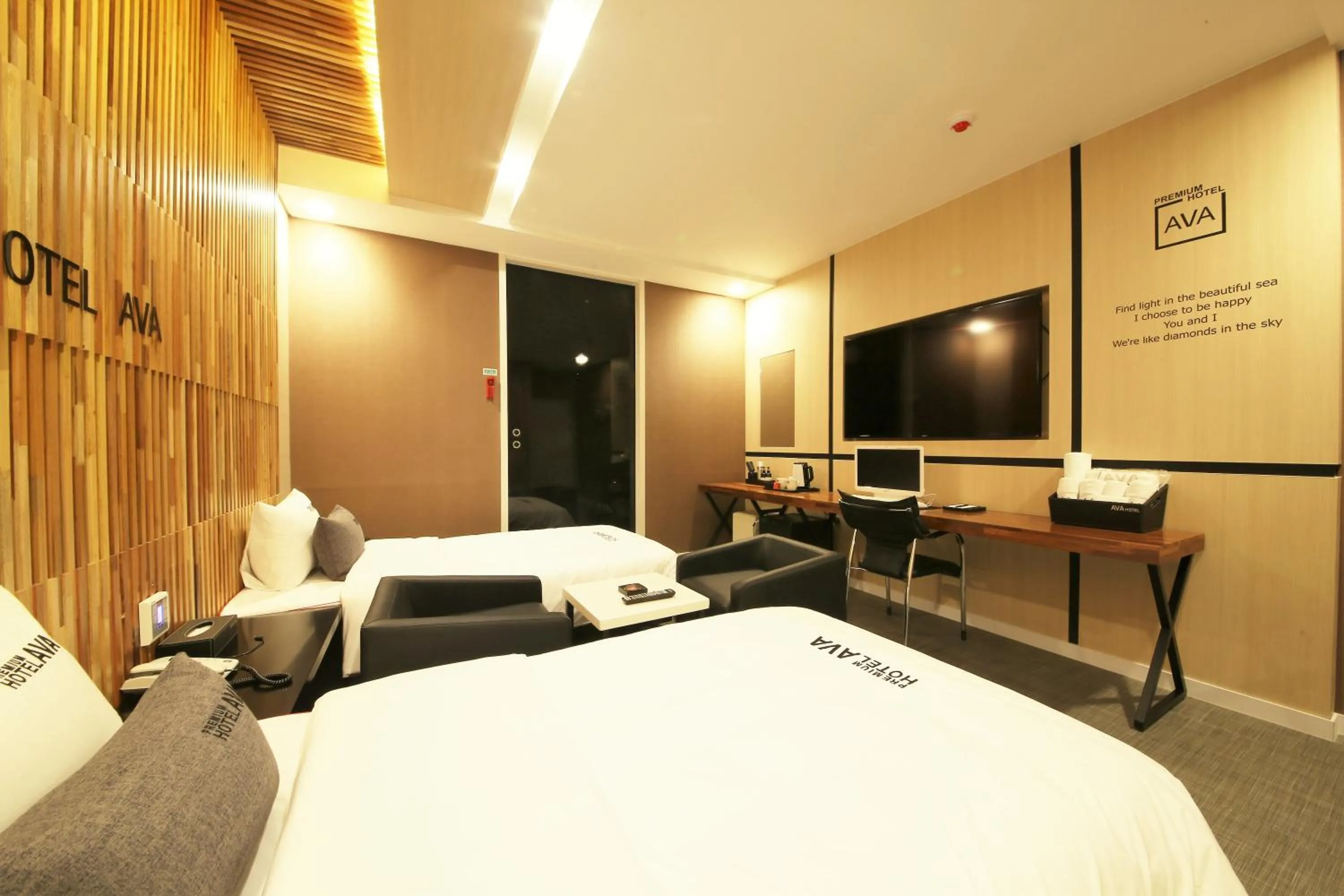 Bed in Premium Ava Hotel