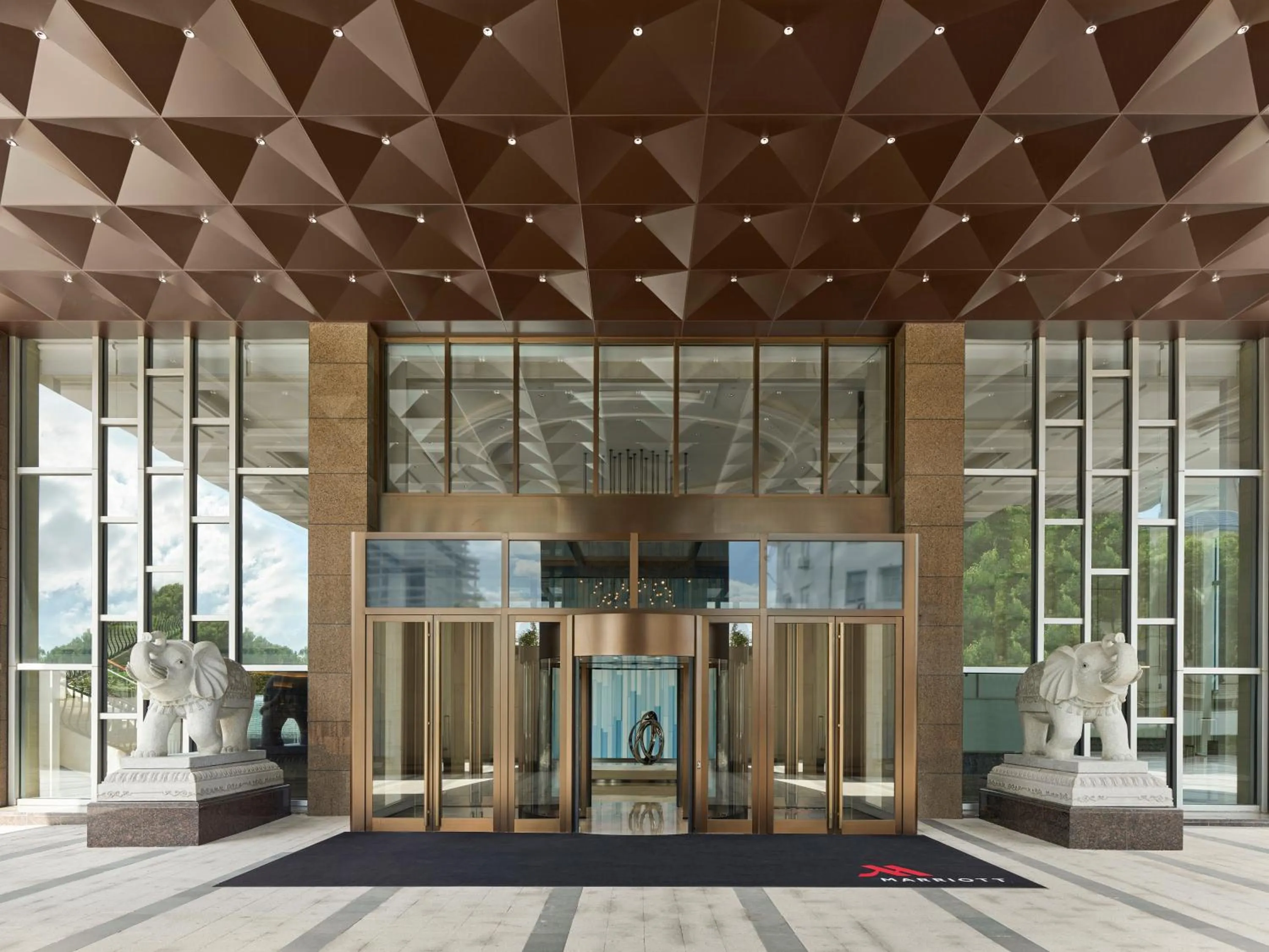 Property building in Shanghai Marriott Hotel Yangpu Riverside