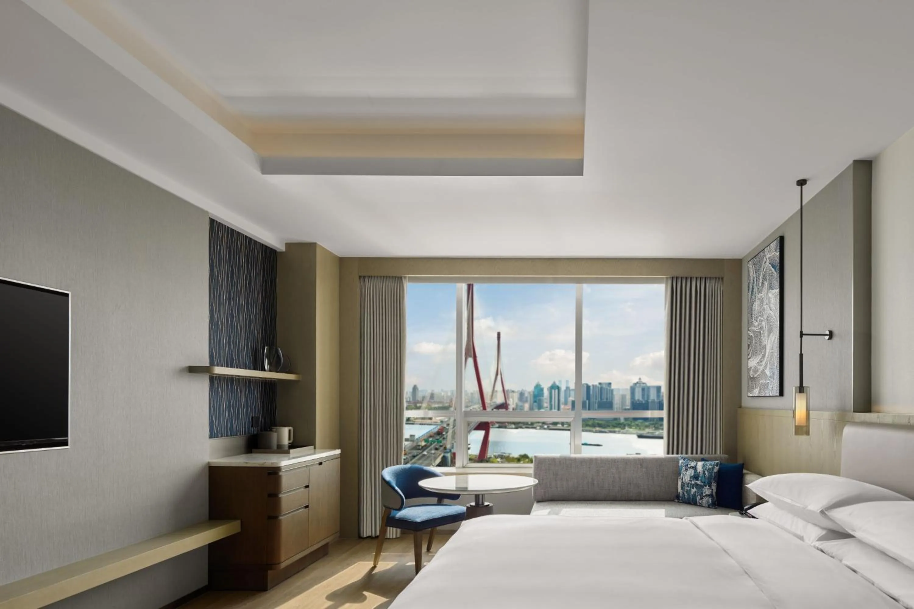 Bedroom, Bed in Shanghai Marriott Hotel Yangpu Riverside