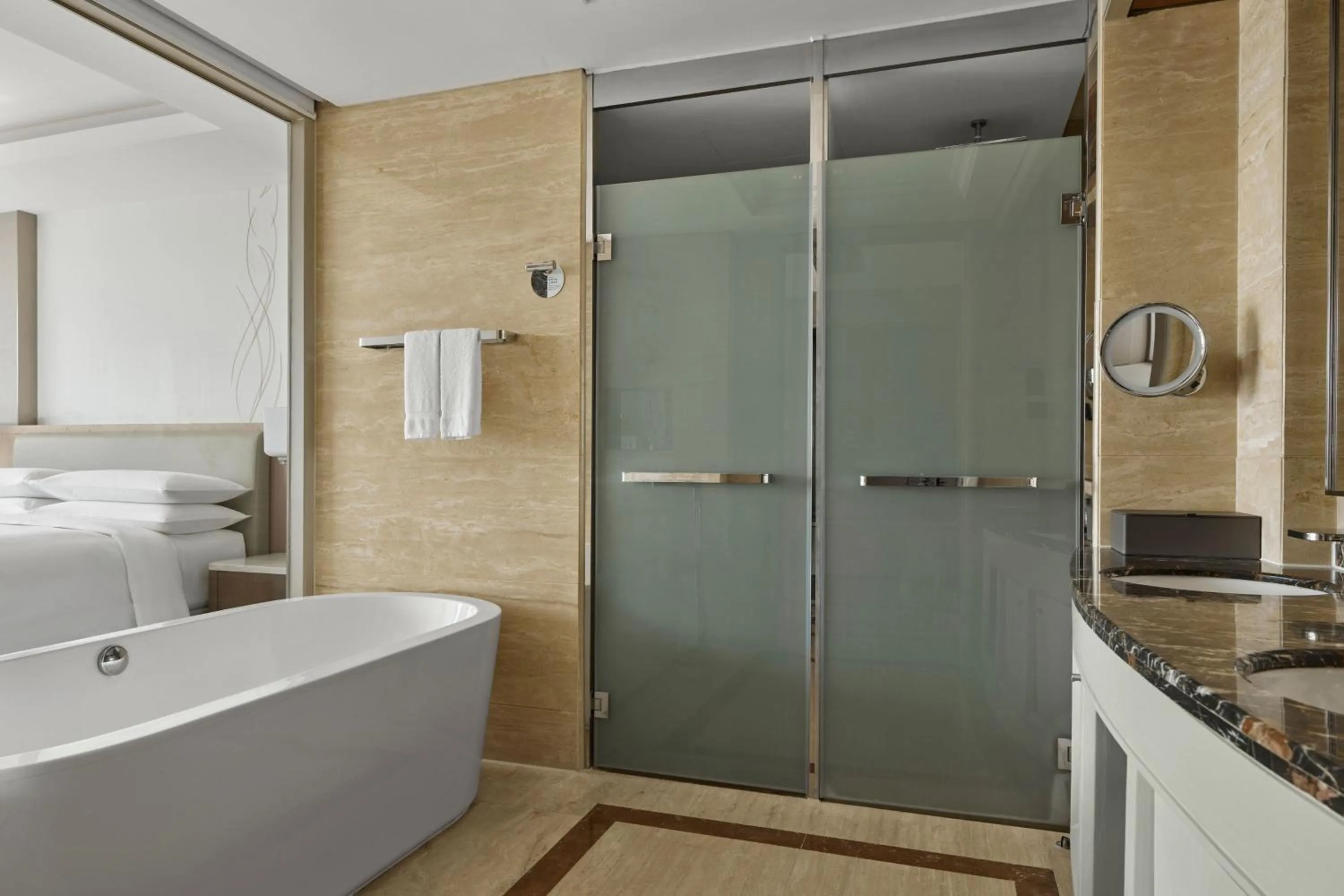 Bathroom in Shanghai Marriott Hotel Yangpu Riverside