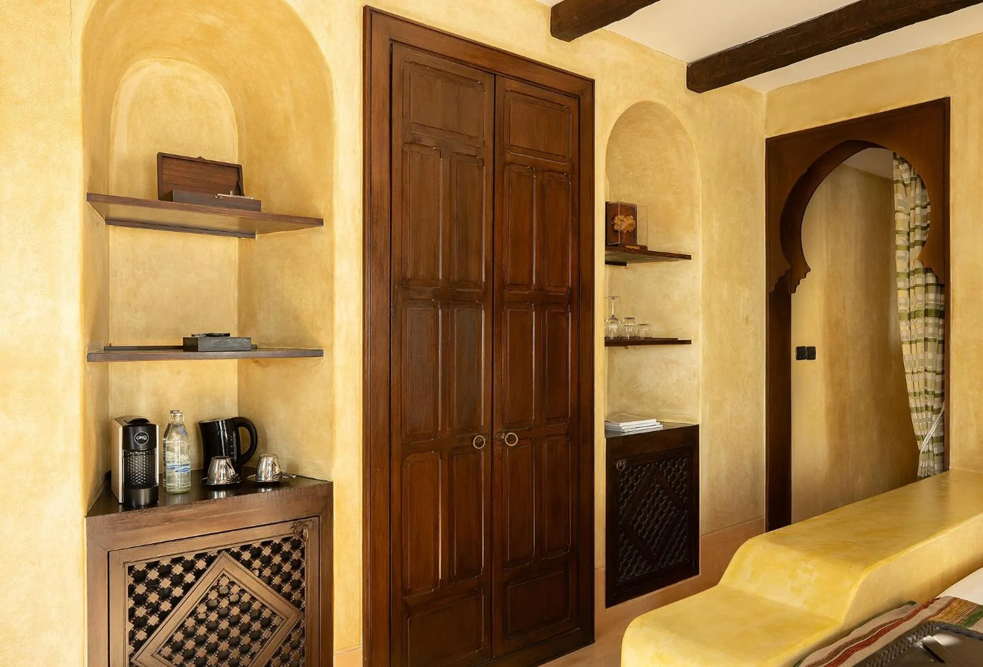 wardrobe in Villa Maroc Resort