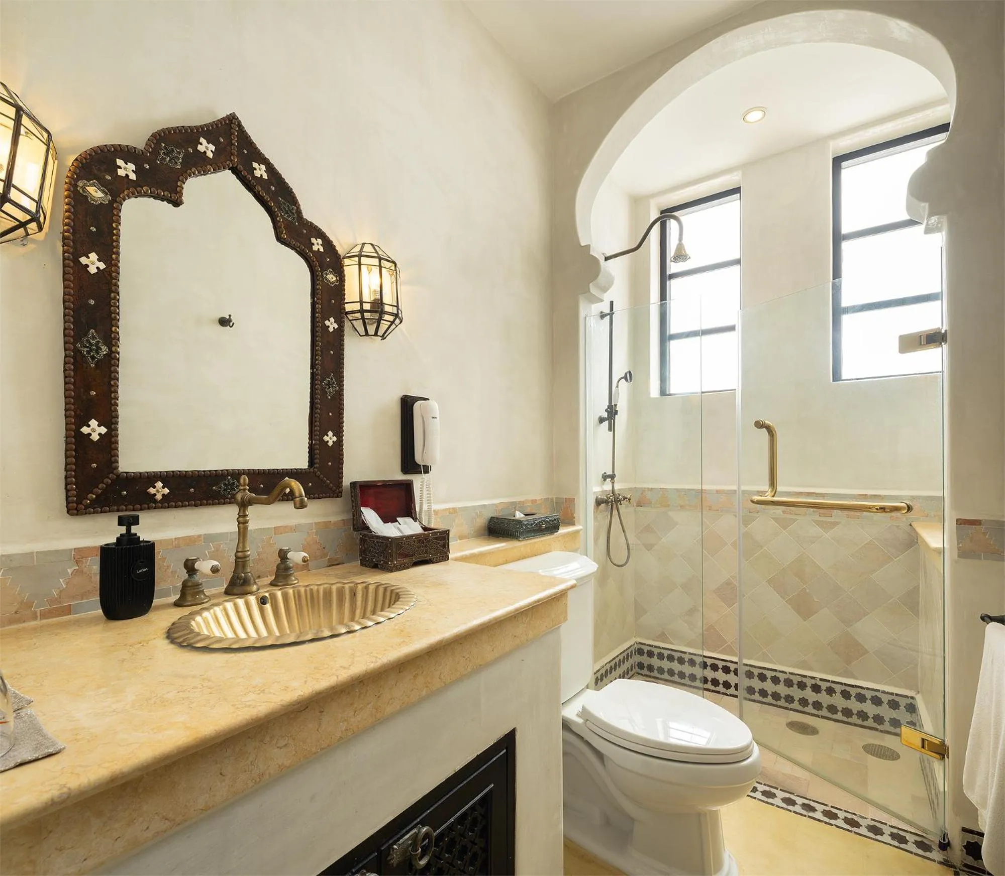 Shower in Villa Maroc Resort