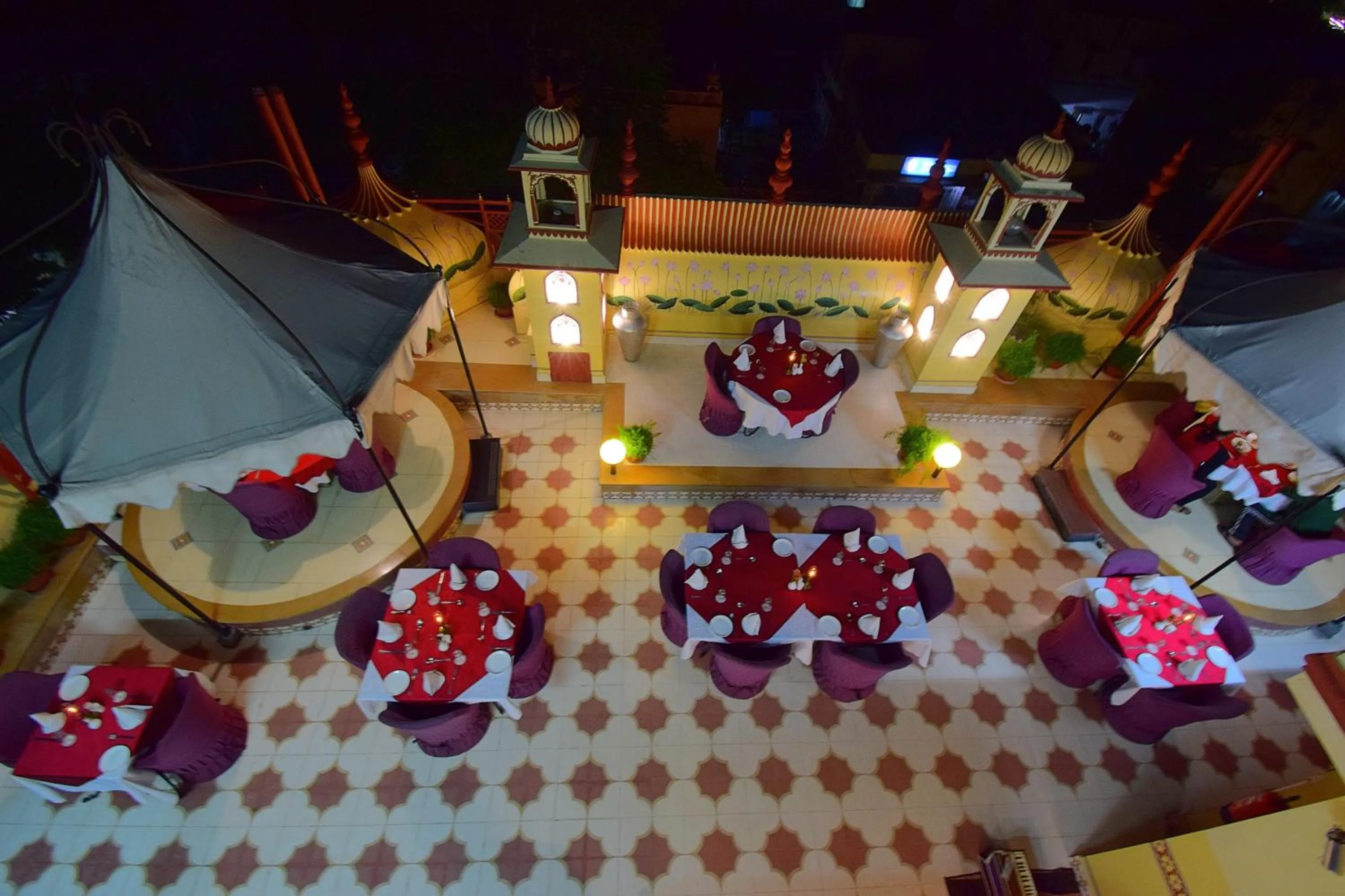 Restaurant/places to eat in Umaid Mahal - A Heritage Style Boutique Hotel