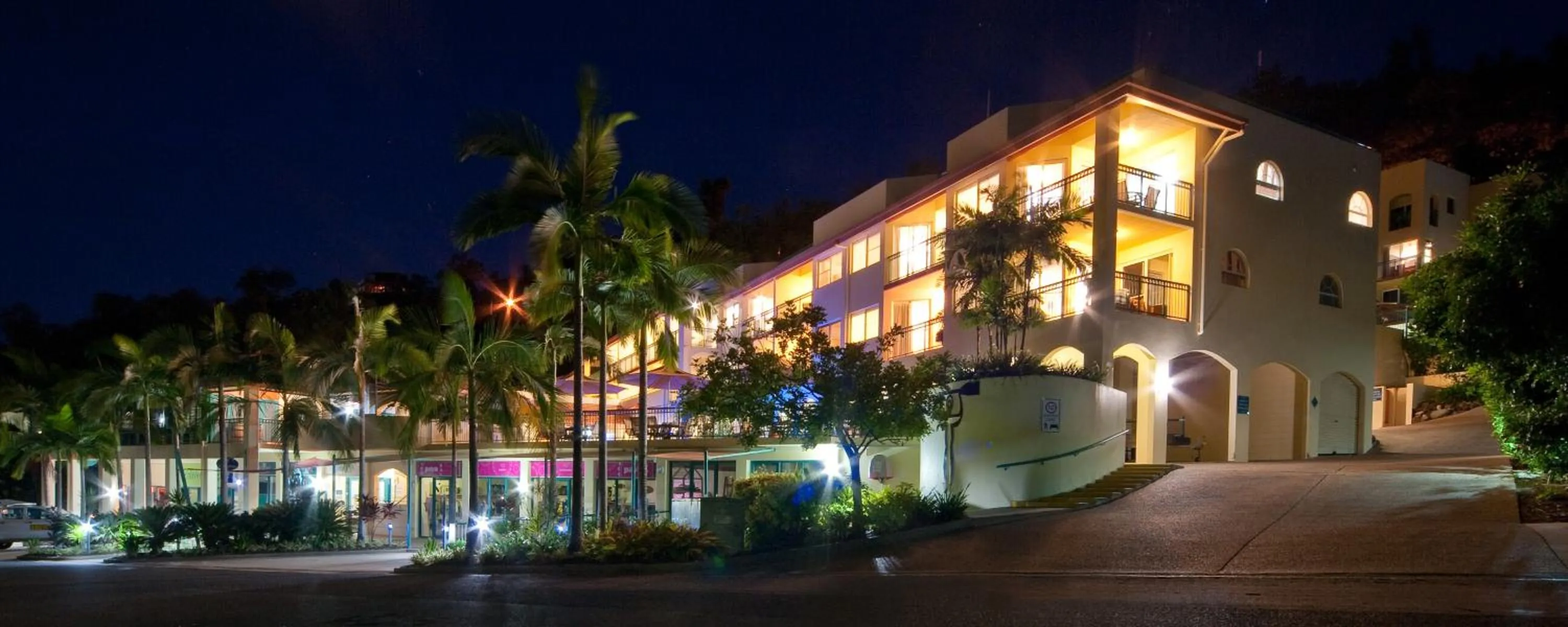Facade/entrance in Shingley Beach Resort - Whitsundays