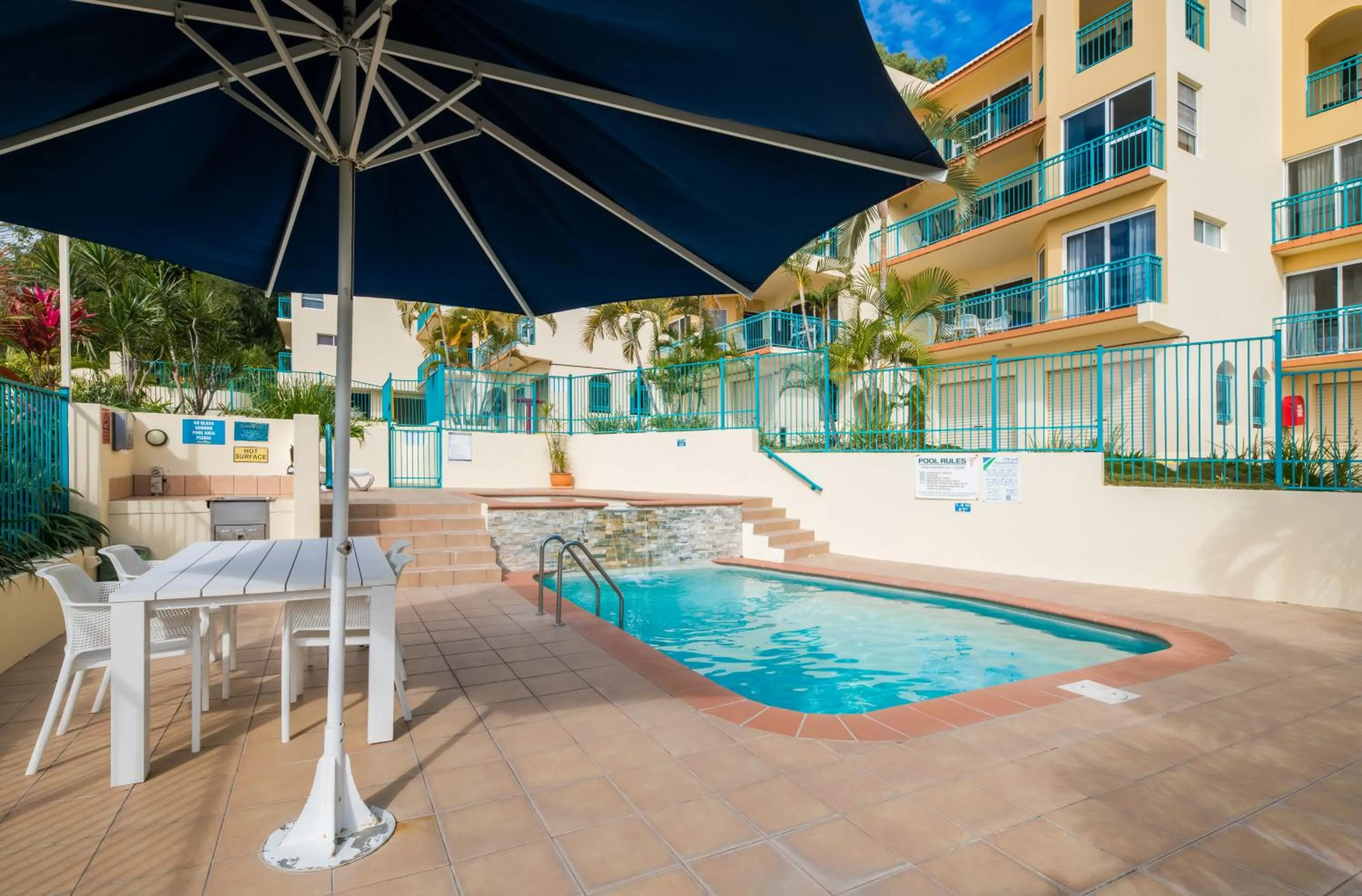 Property building in Shingley Beach Resort - Whitsundays