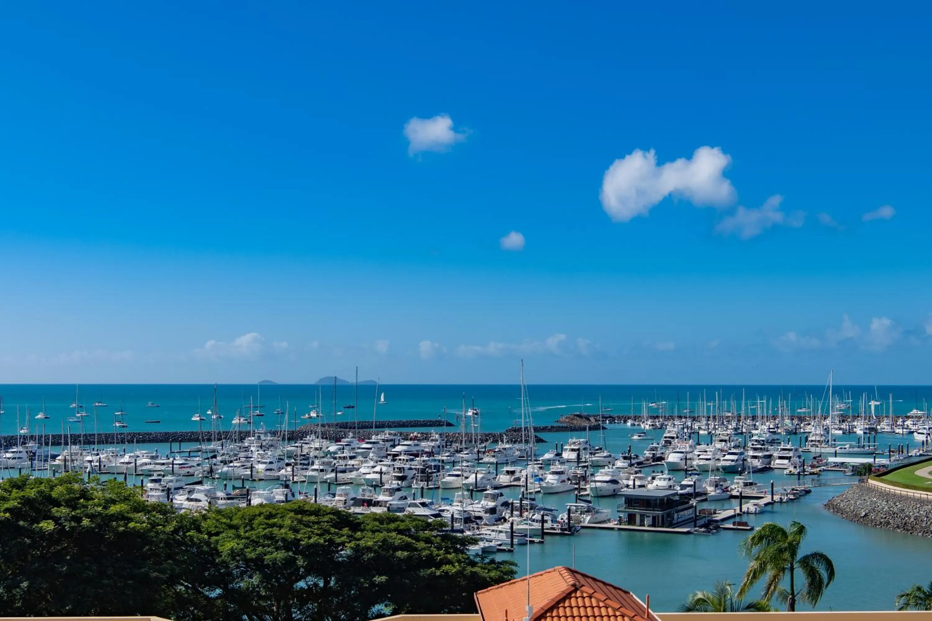 Sea view in Shingley Beach Resort - Whitsundays