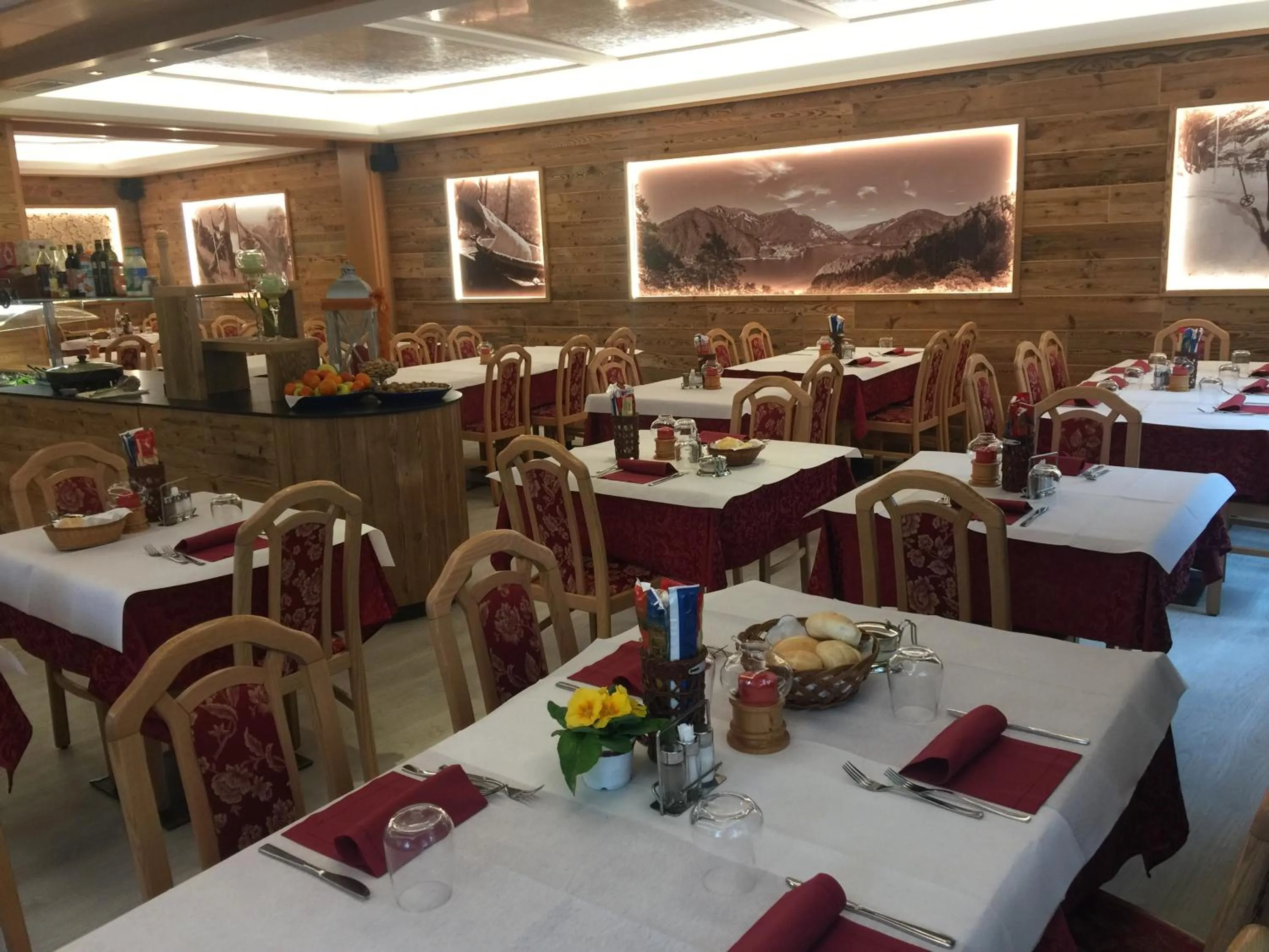 Restaurant/places to eat in Albergo Maggiorina