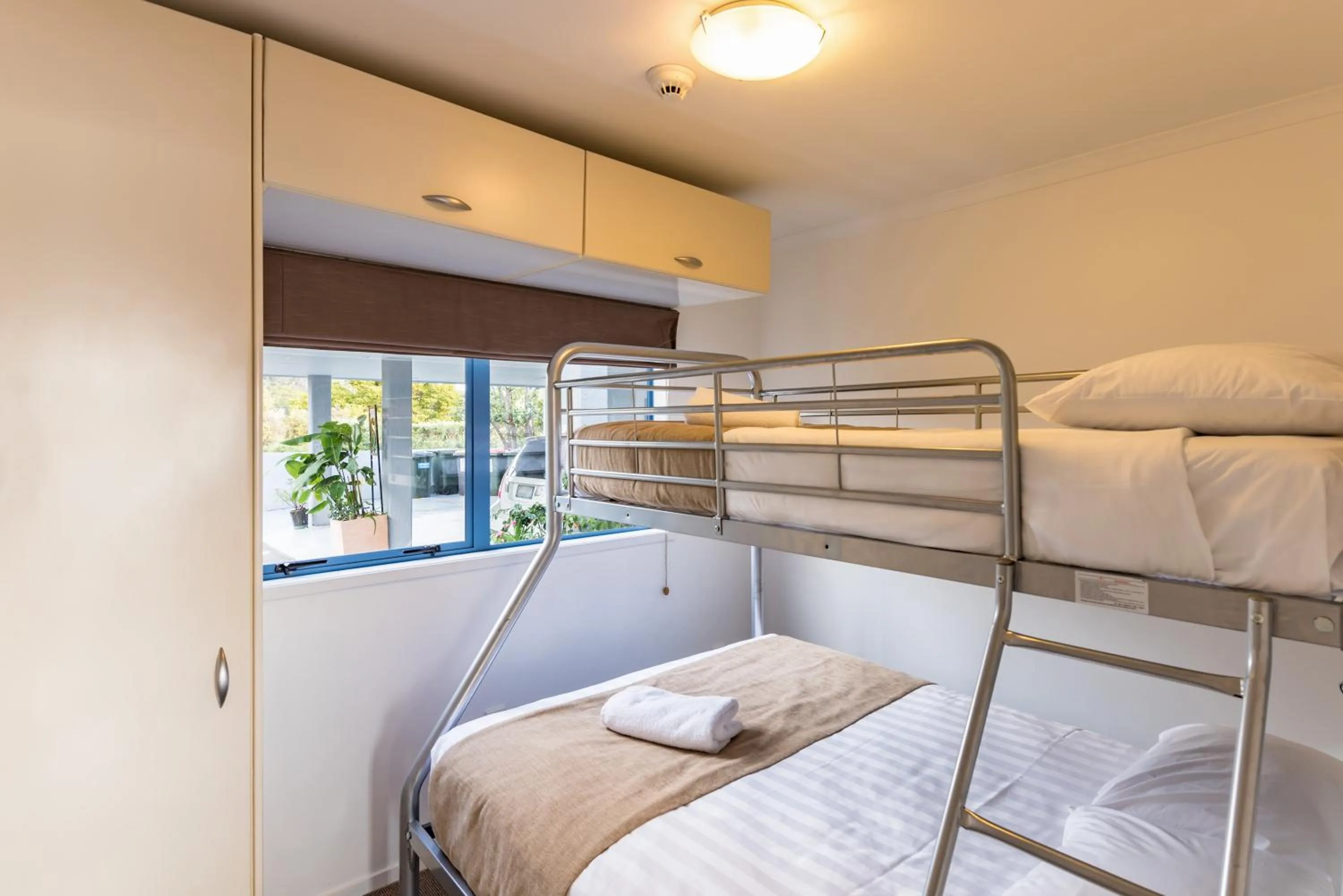 bunk bed, Bed in Blue Pacific Apartments