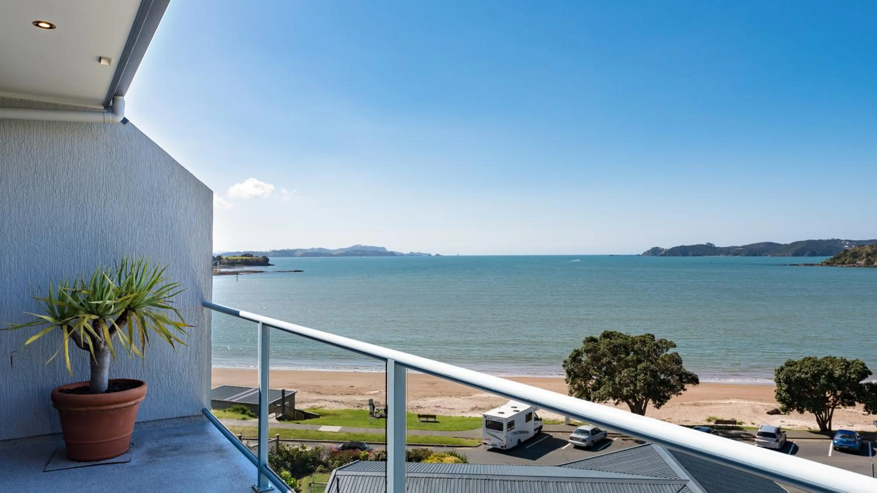 Balcony/Terrace in Blue Pacific Apartments