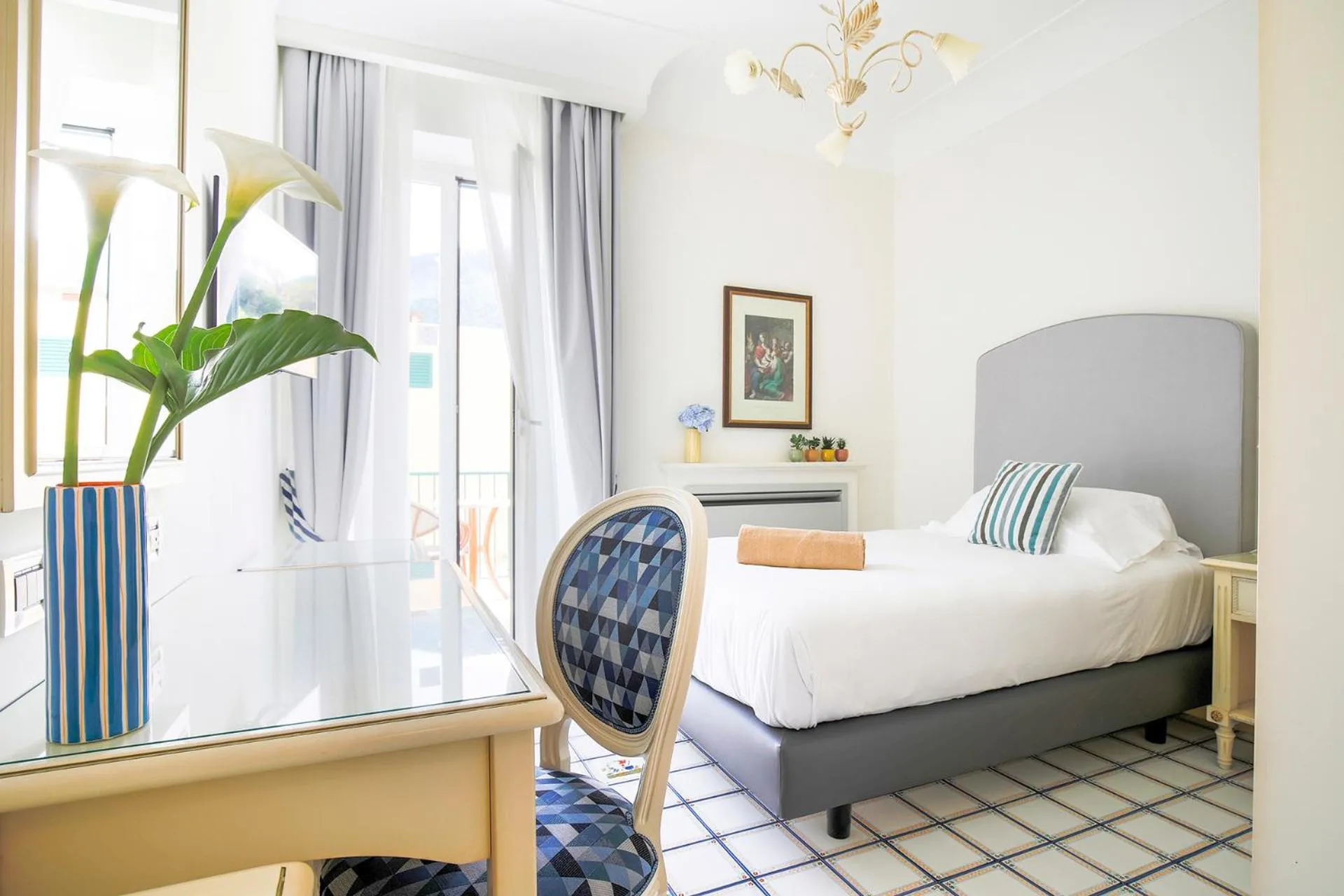 Bed in La Reginella Resort & Spa