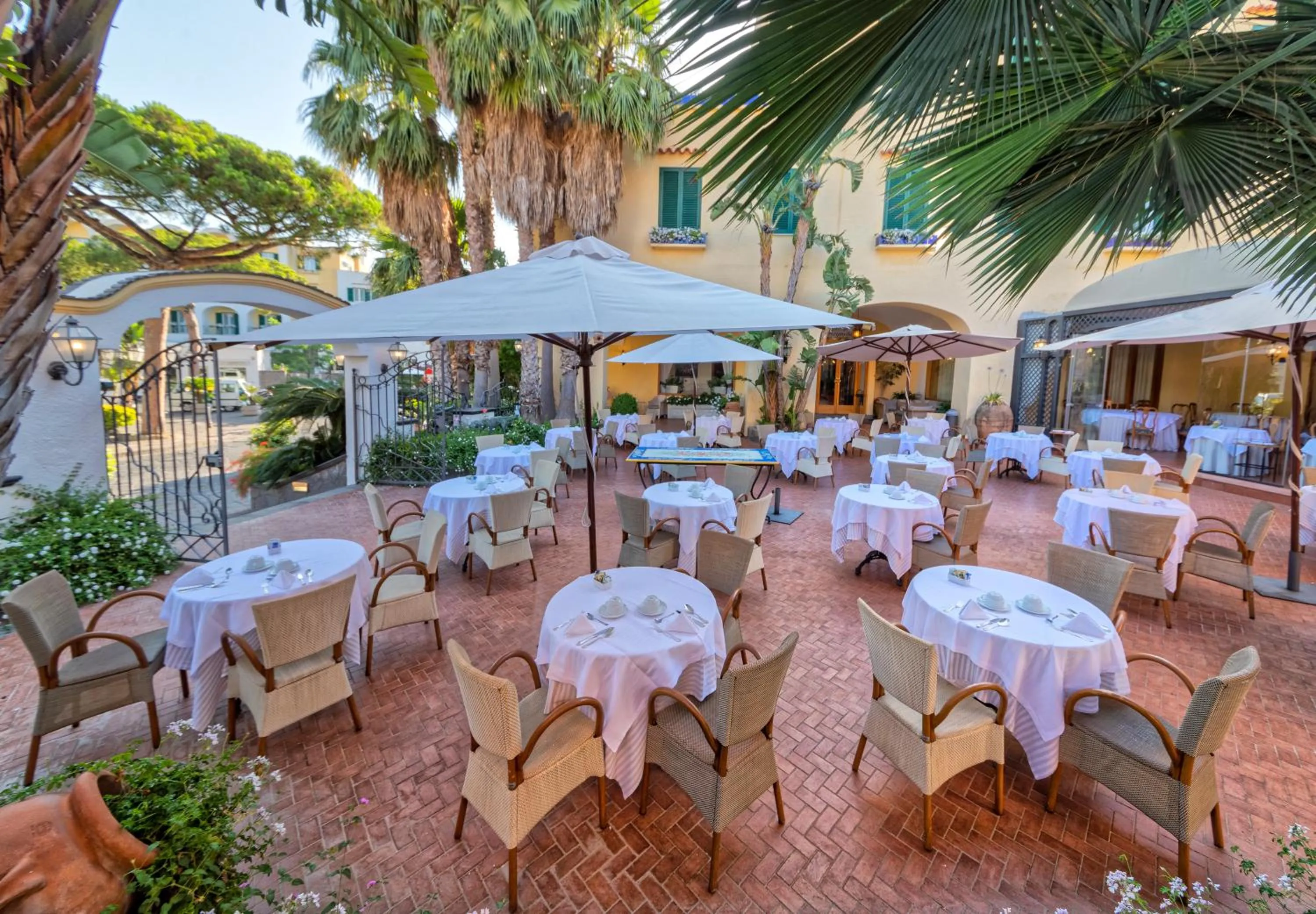 Property building in La Reginella Resort & Spa