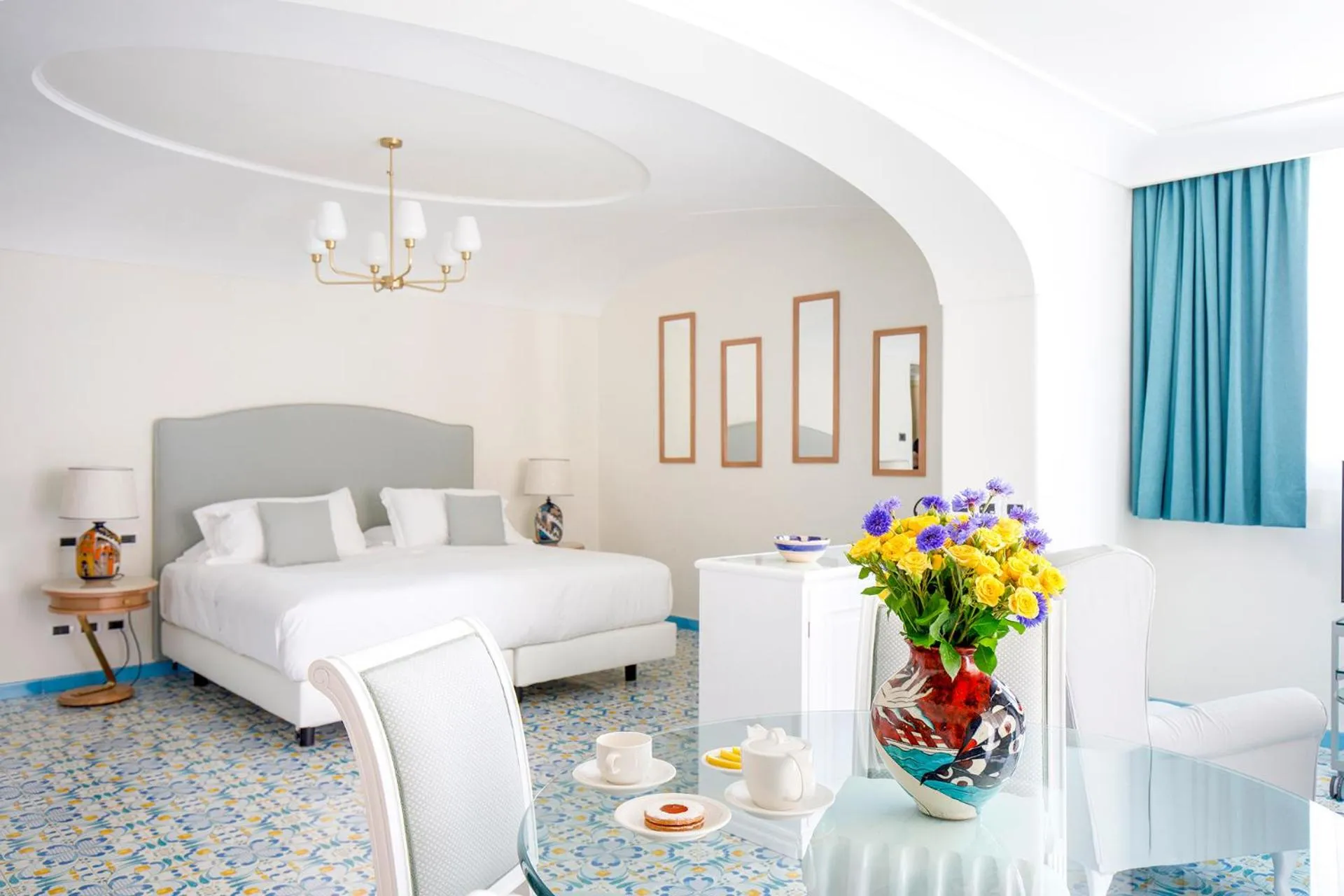 Bed in La Reginella Resort & Spa