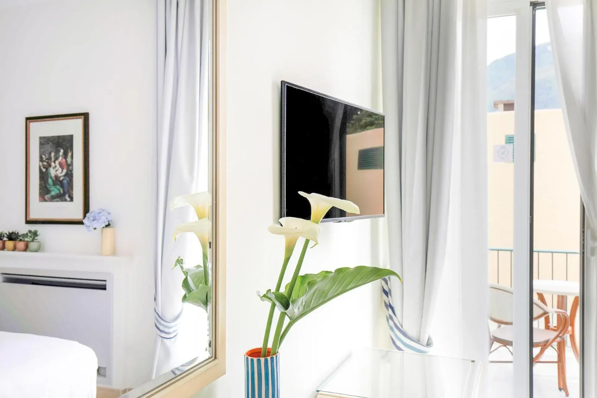 Single Room in La Reginella Resort & Spa Single Room in La Reginella Resort & Spa