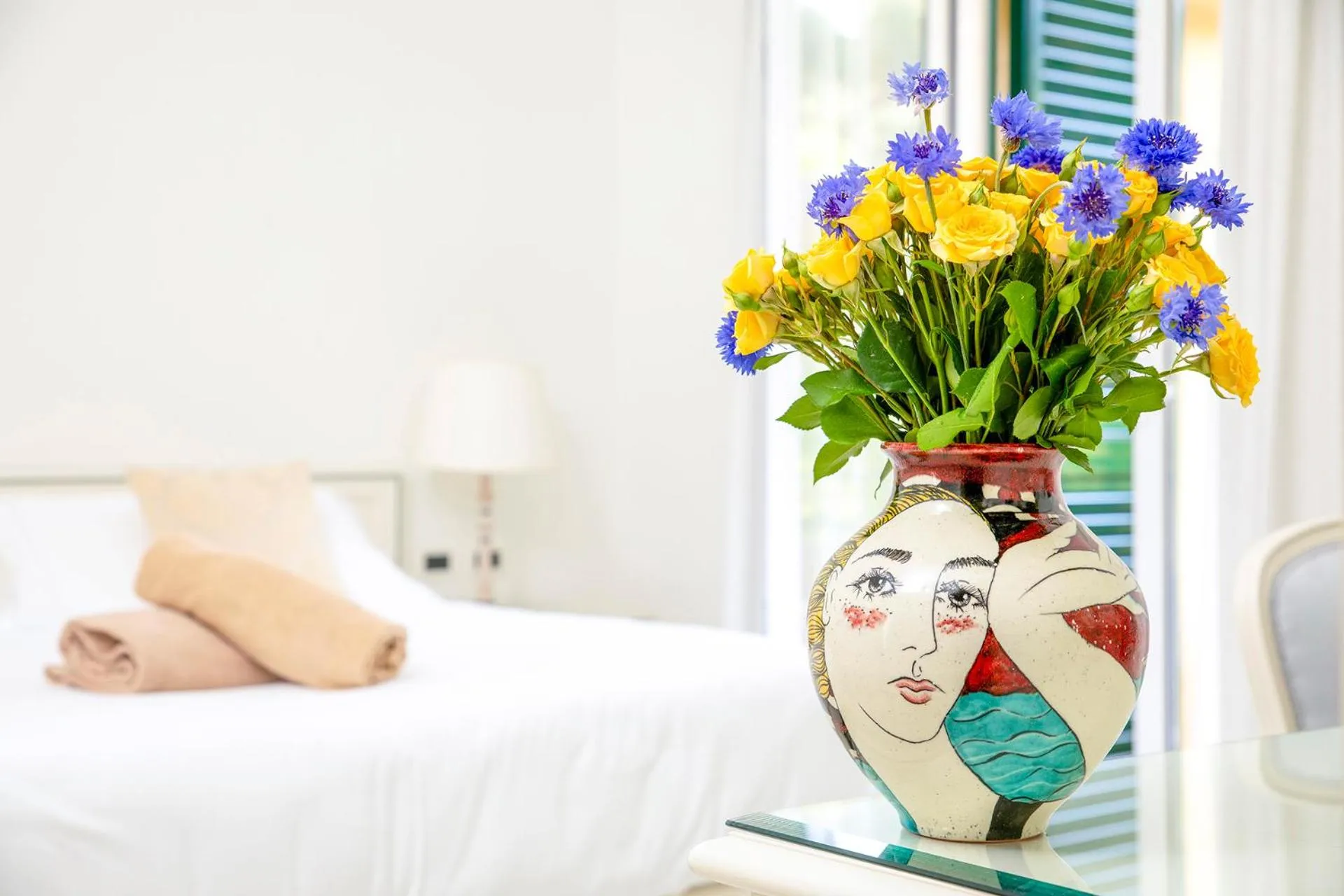 Bed in La Reginella Resort & Spa