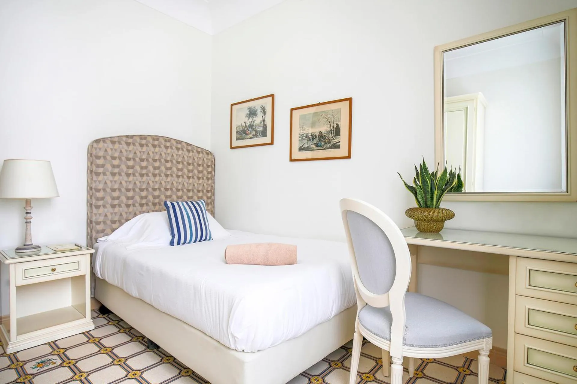 Bed in La Reginella Resort & Spa