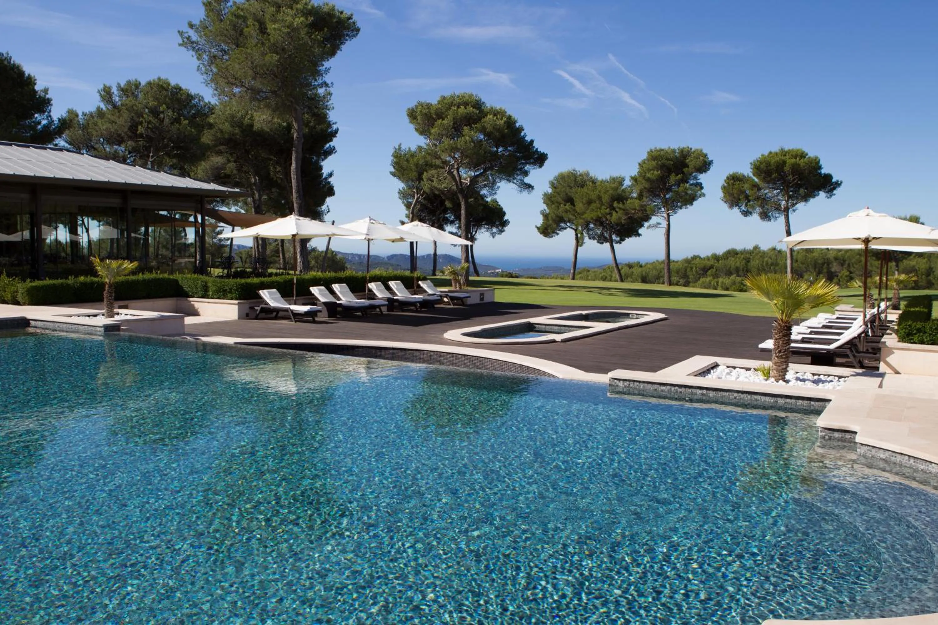 Swimming pool in L'Hôtel & Spa du Castellet