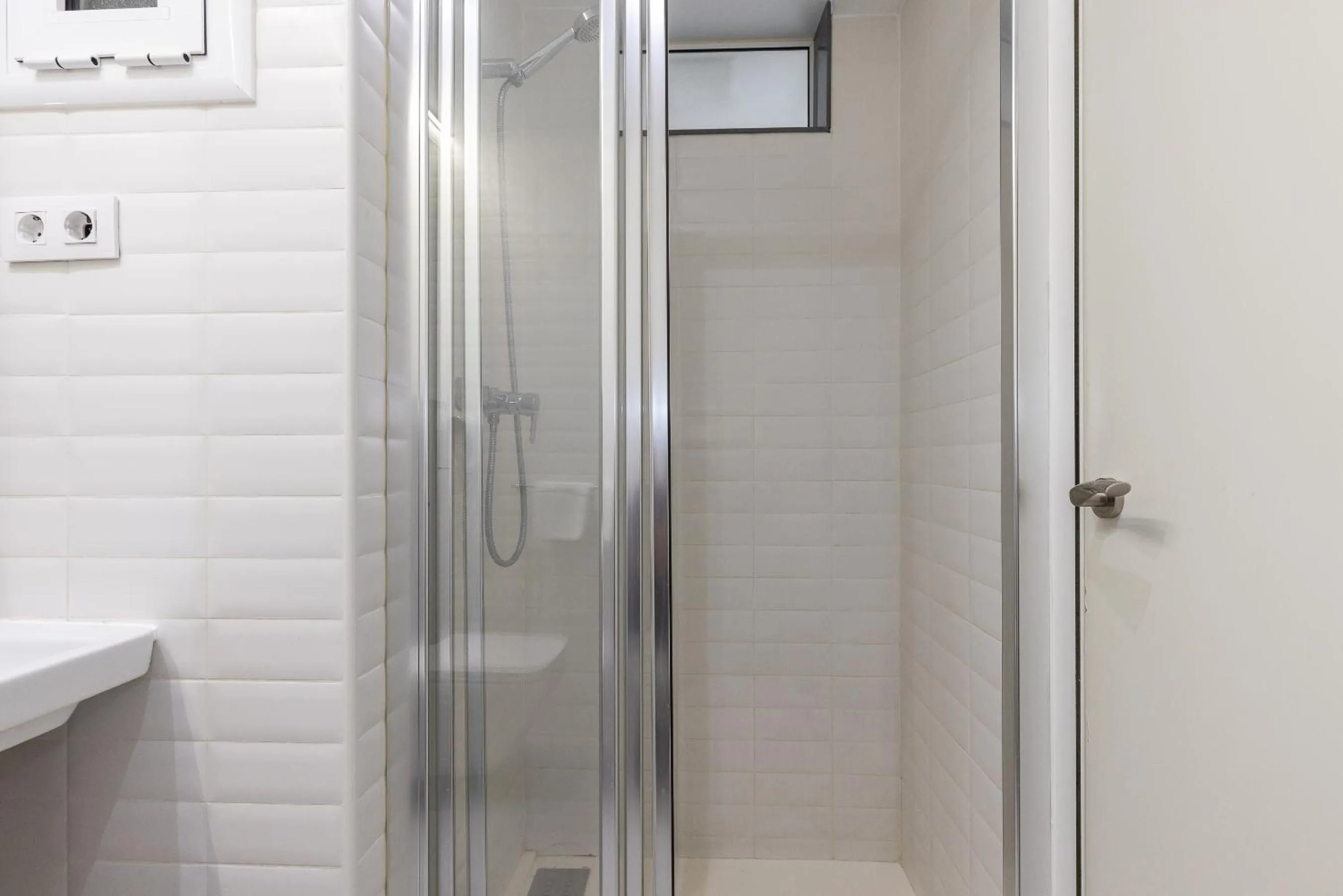 Shower in Rentalmar Aries Plus