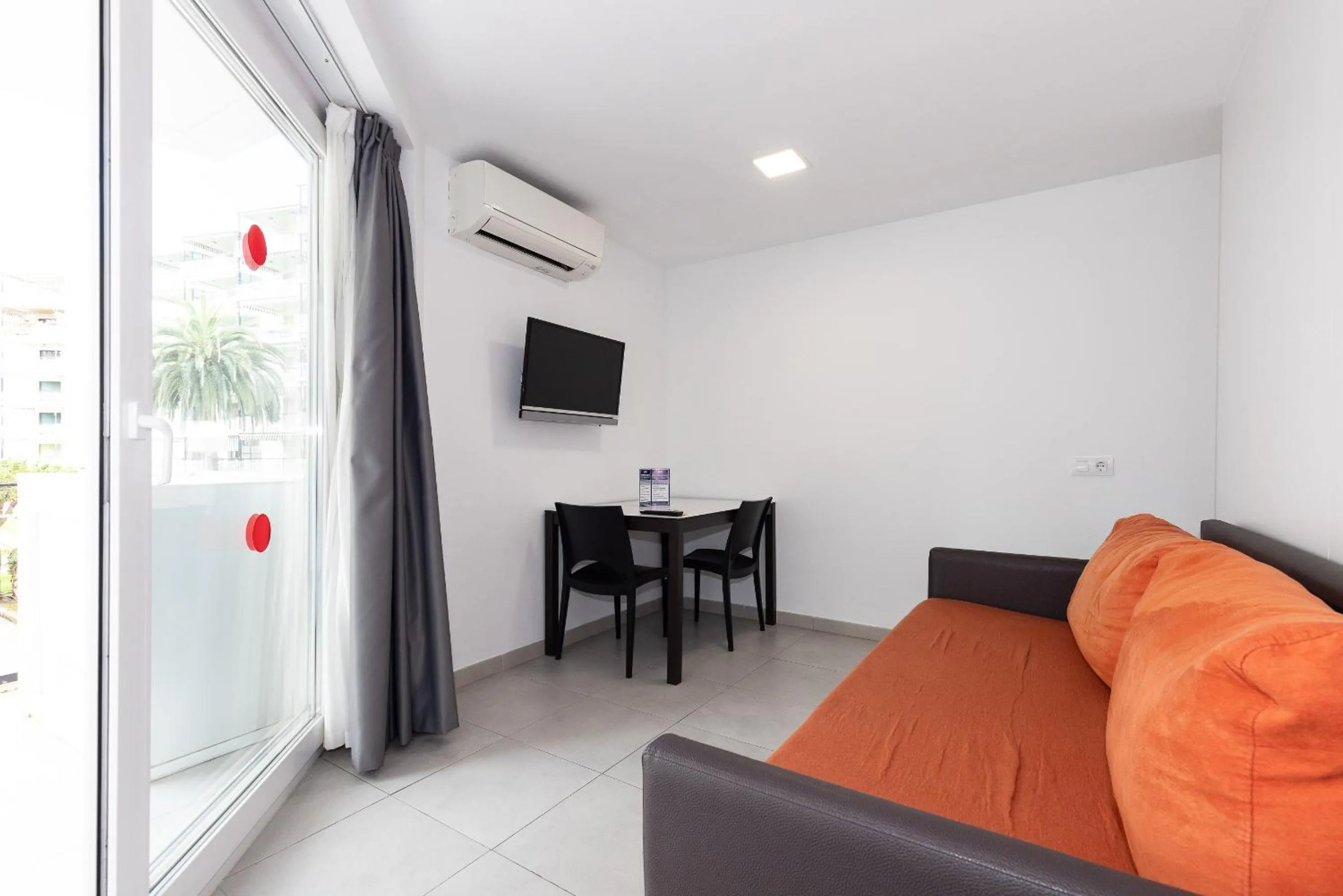 TV and multimedia in Rentalmar Aries Plus