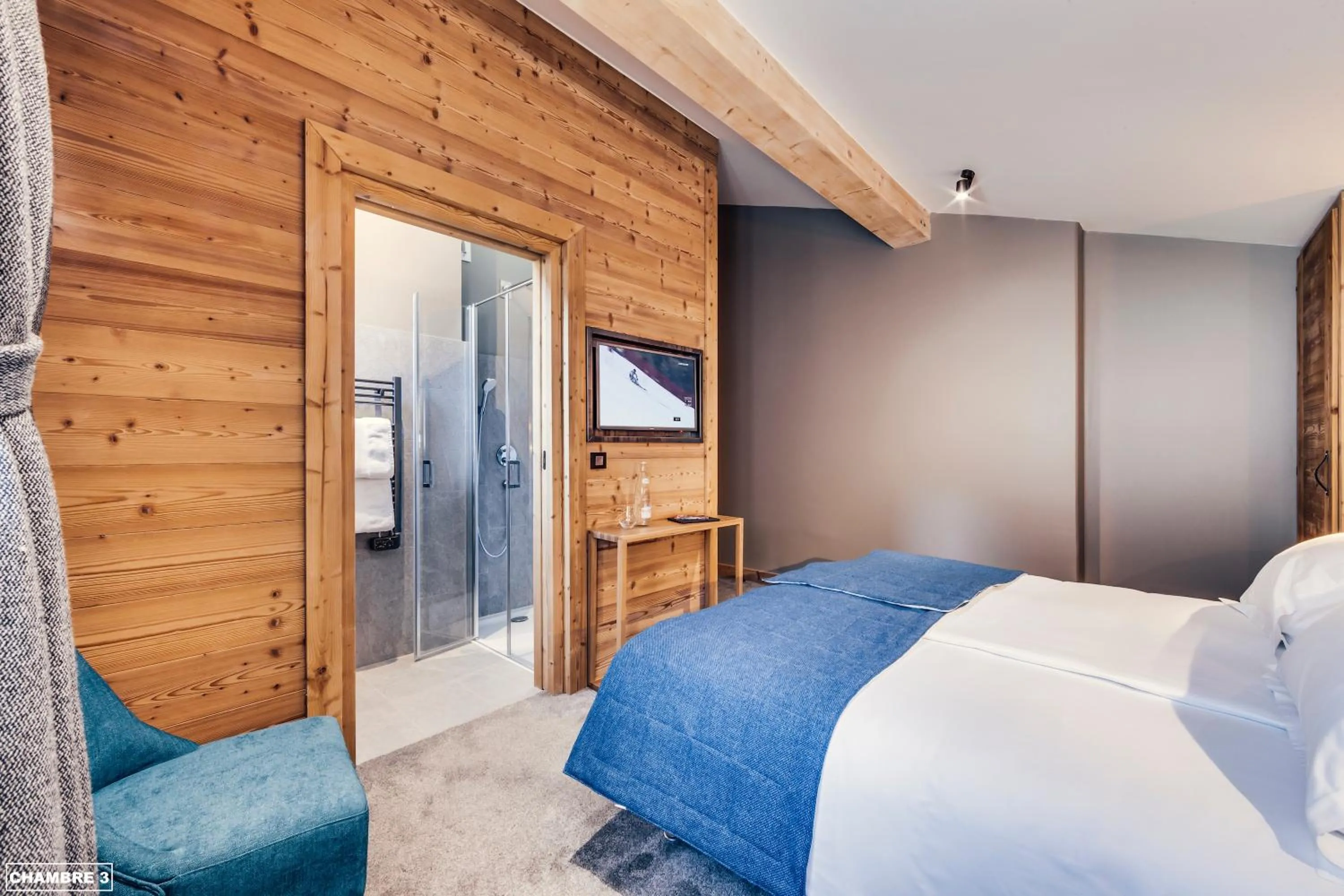 Bed in Hôtel Avancher