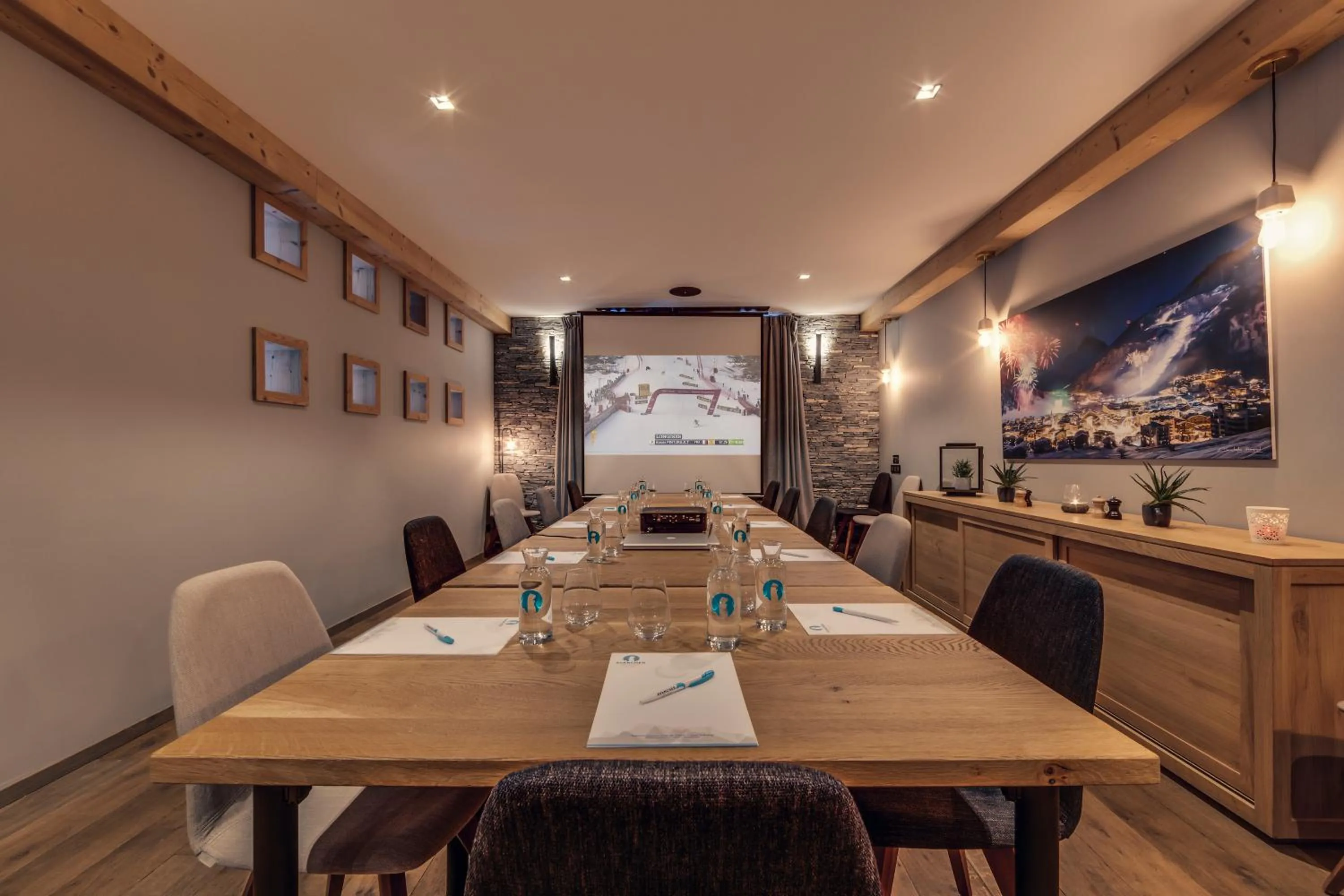 Meeting/conference room in Hôtel Avancher