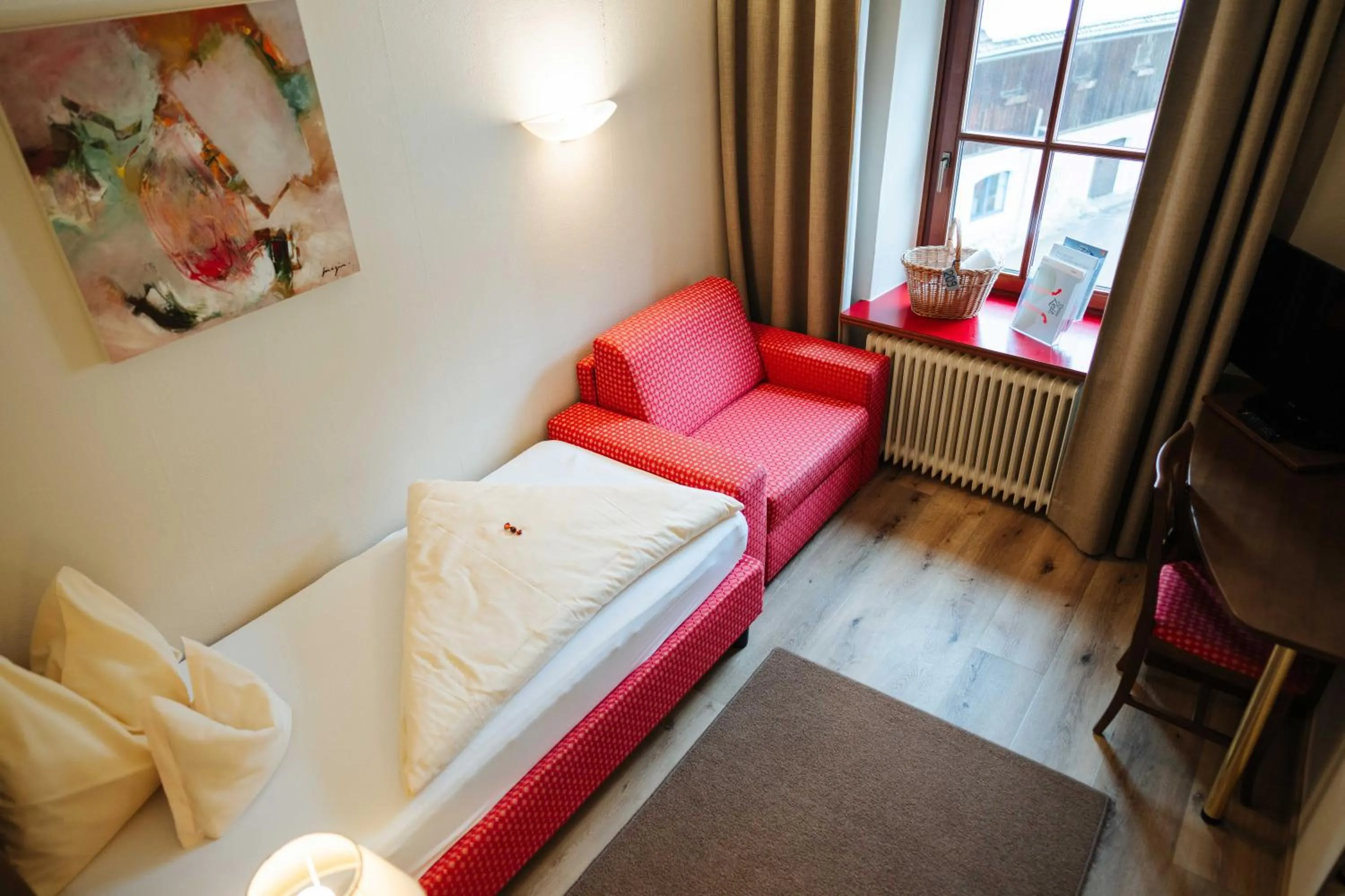 Photo of the whole room, Bed in Landhotel Lindenhof