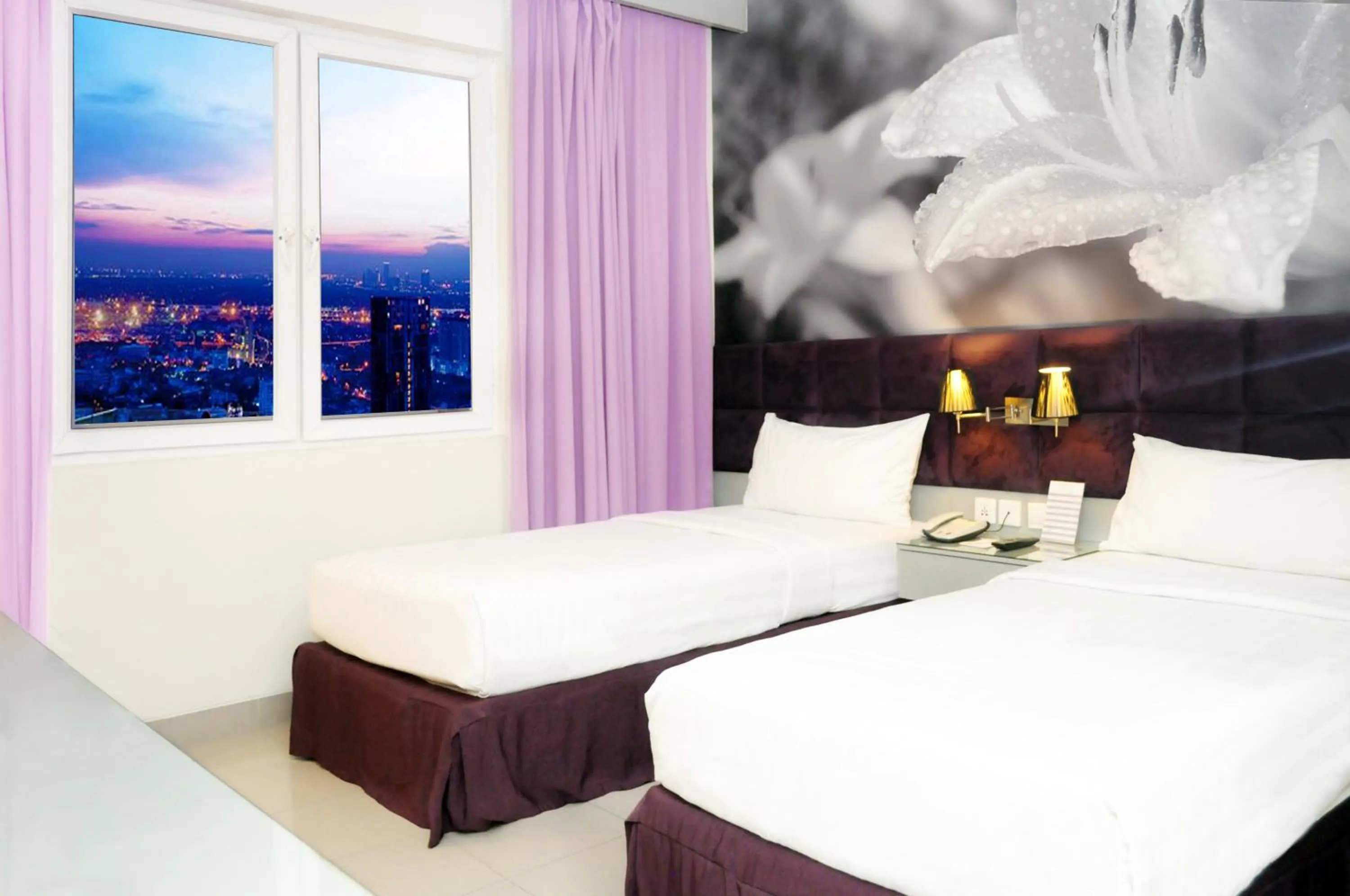 Bed in Royal Palm Hotel & Conference Center Cengkareng