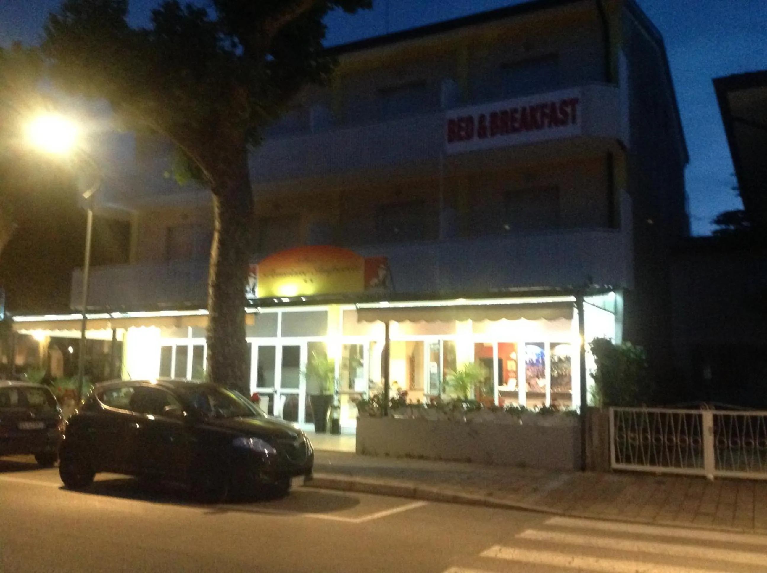 Facade/entrance in Pensione Imperia